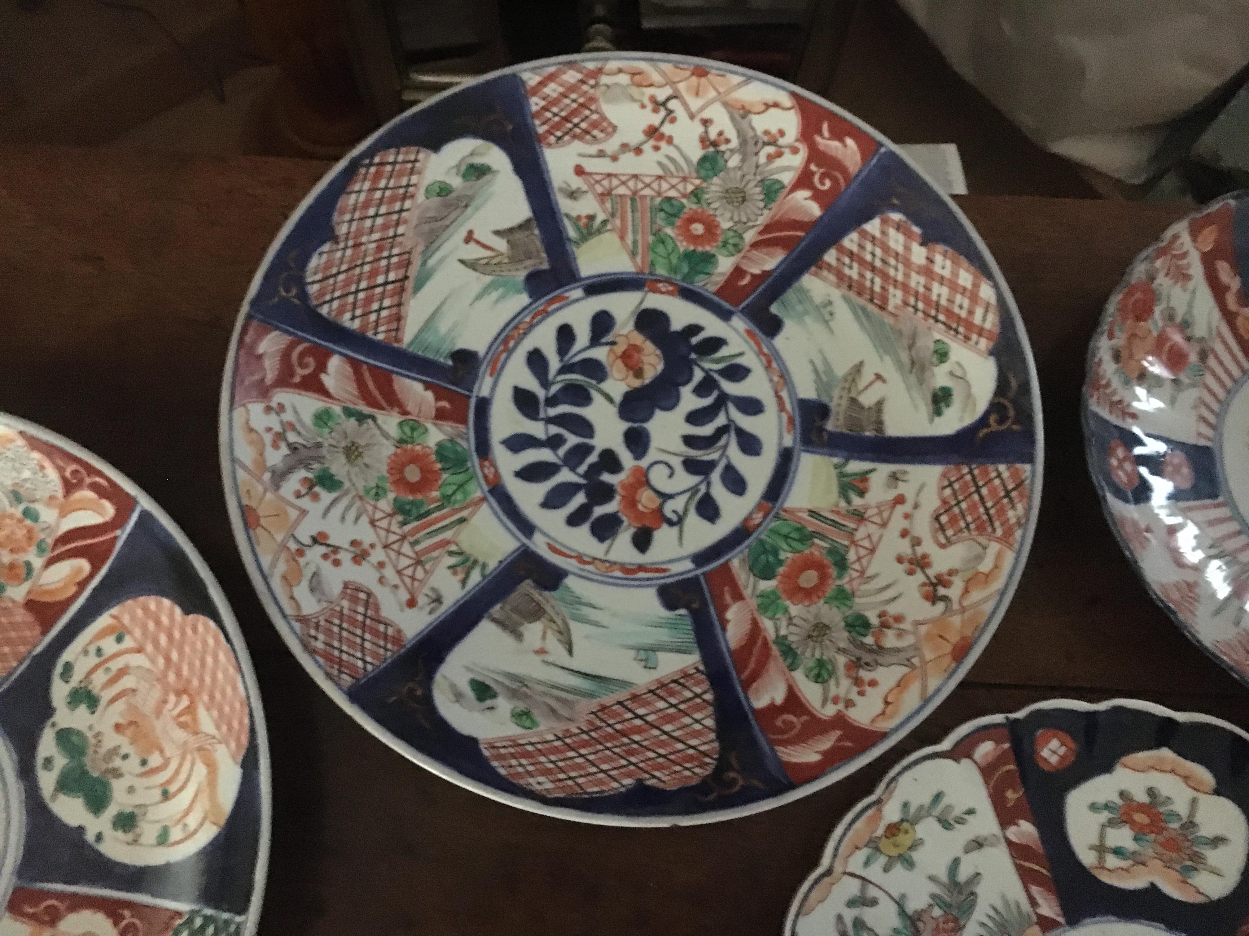 19th Century Collection of Six Imari Chargers of Various Form and Size For Sale