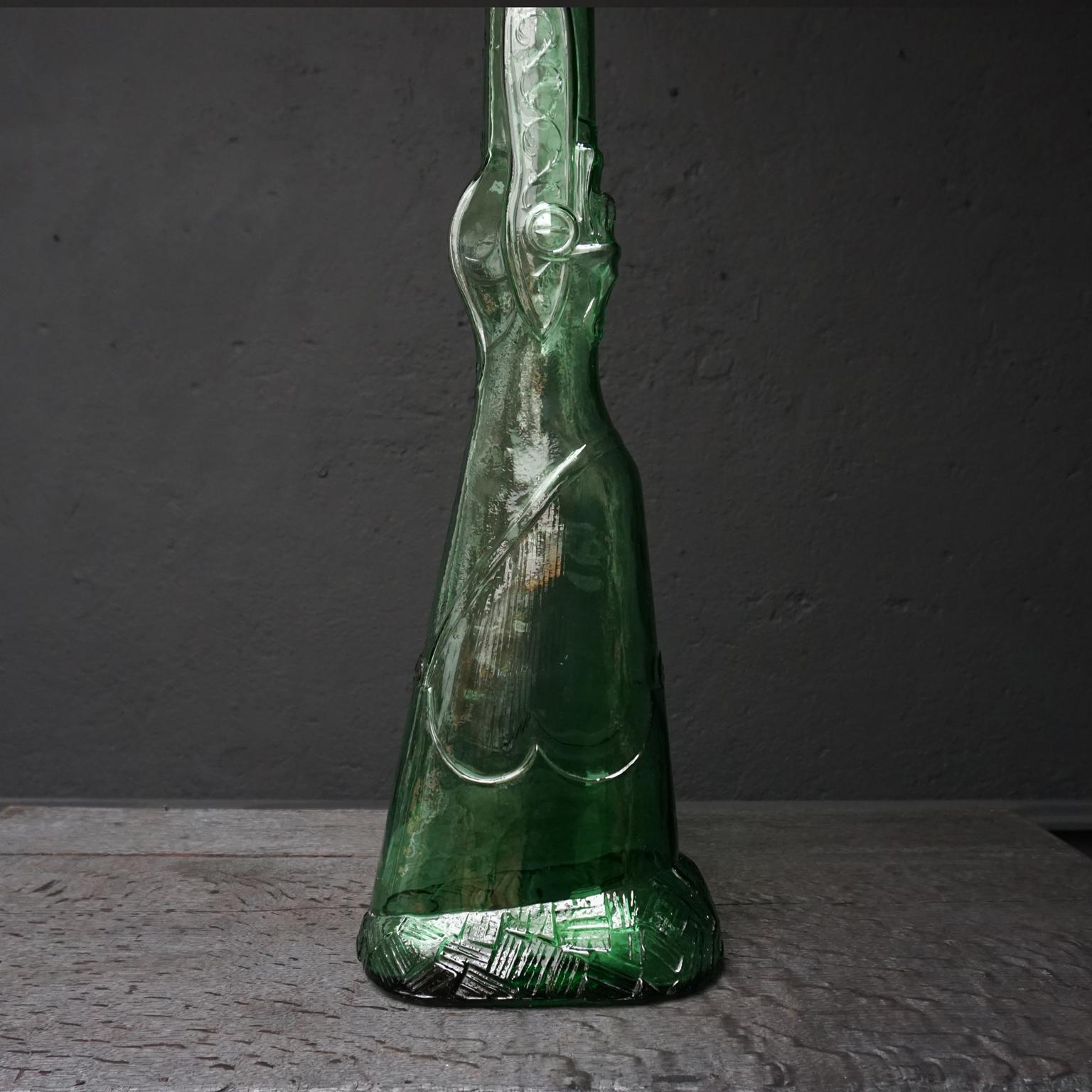Collection of Six Large 1970s Green Glass Italian Chianti Bottles 2