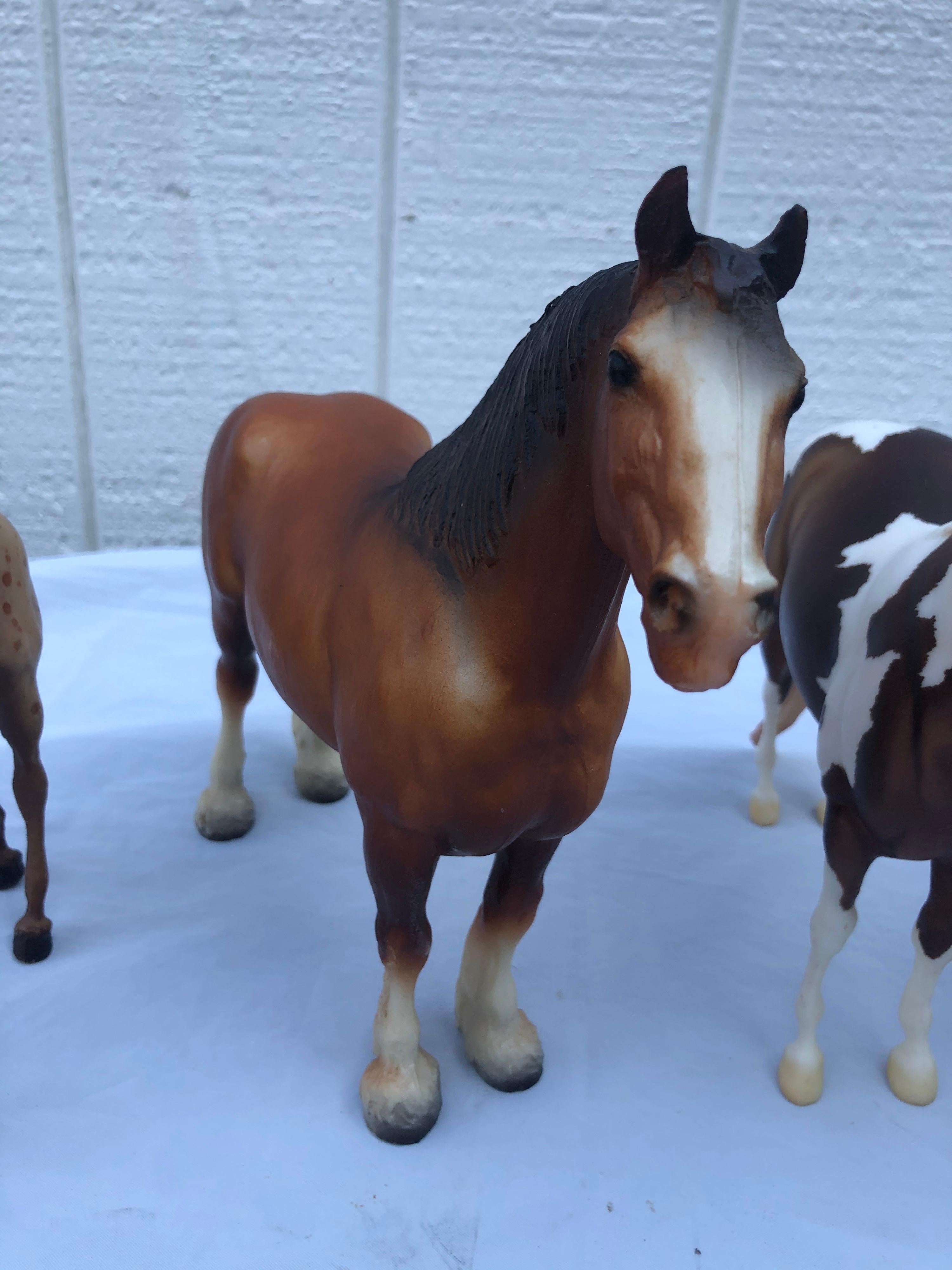 Collection of Six Large Vintage Breyer Horses In Good Condition In Redding, CT