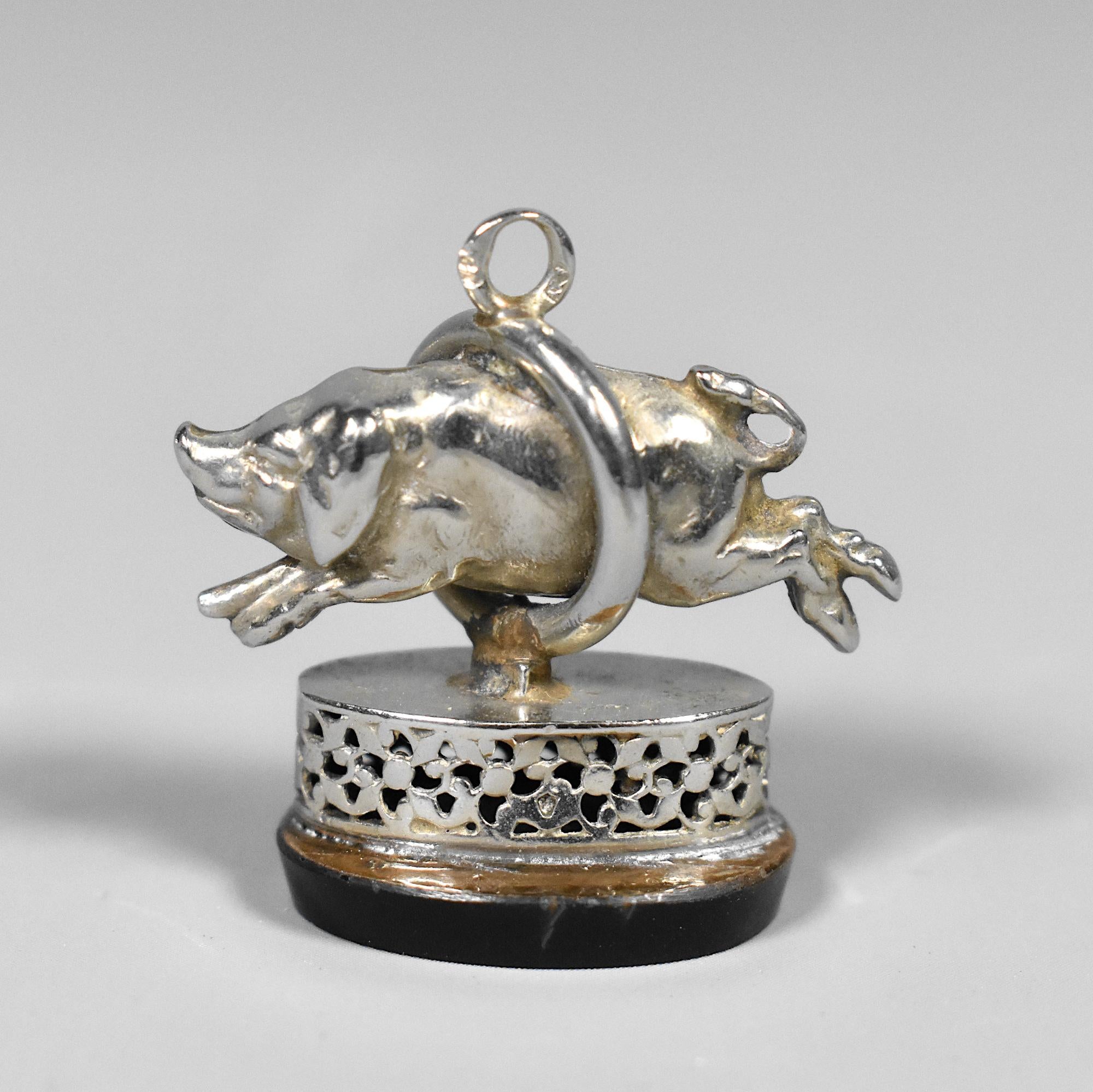 Français The Collective of Six Miniature Silver Pigs & Wild Boar (collection de six cochons et sangliers miniatures en argent) en vente