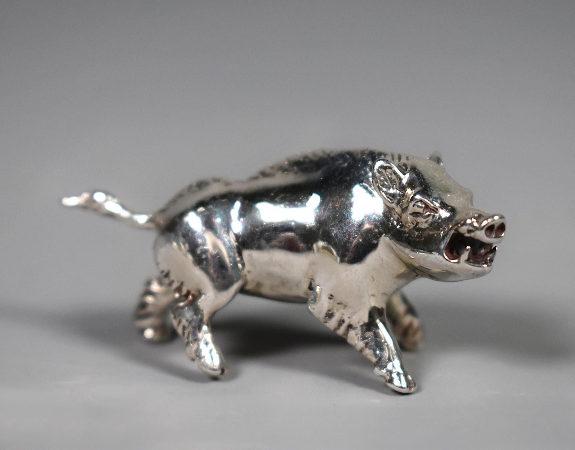 The Collective of Six Miniature Silver Pigs & Wild Boar (collection de six cochons et sangliers miniatures en argent) en vente 2