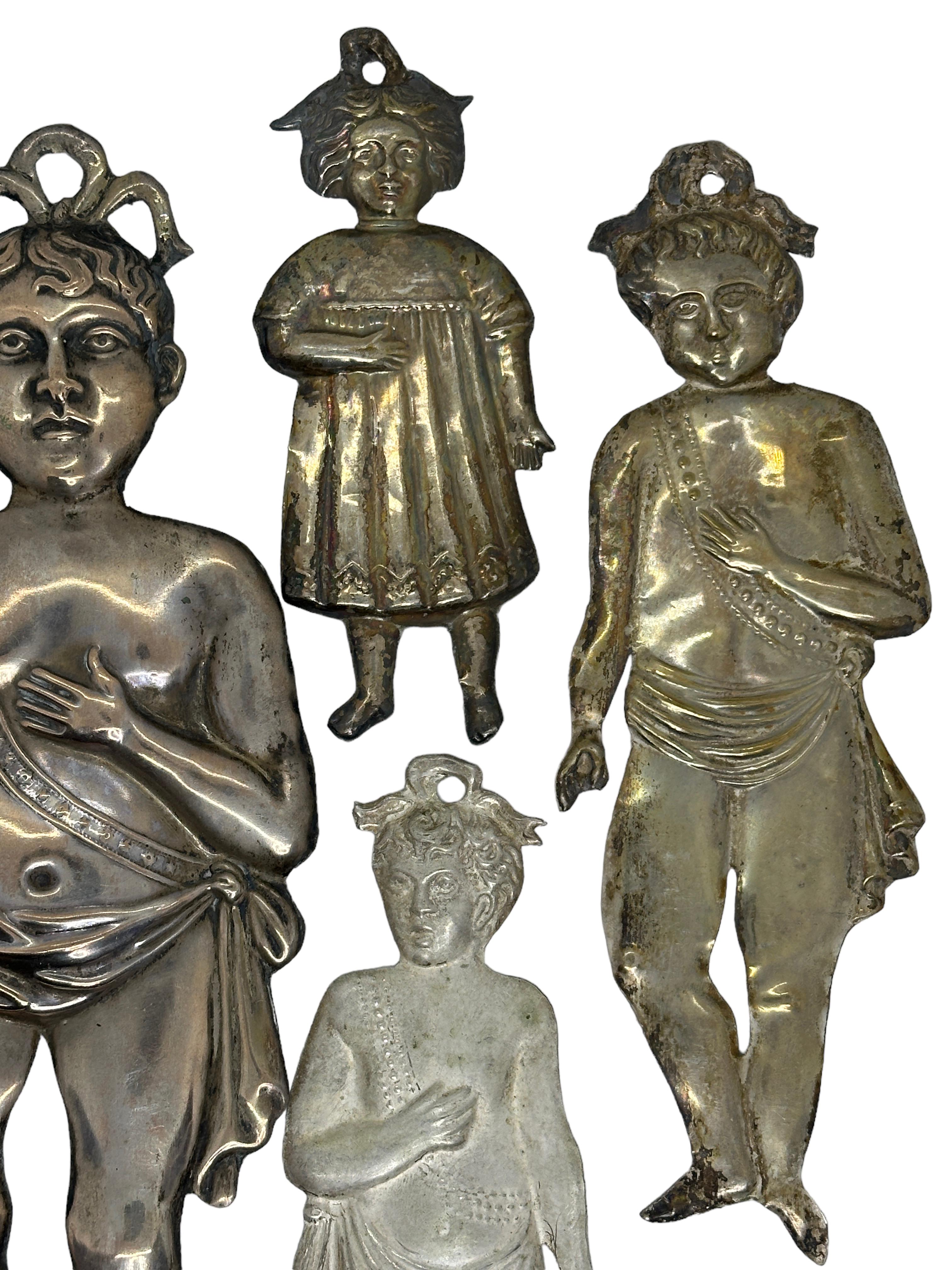 Collection of Six Silver Figurative Ex Voto Infant Child Antique Italy, 1900s In Good Condition For Sale In Nuernberg, DE
