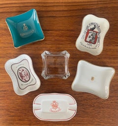 Kollektion von sechs europäischen Hotel-Aschenbechern im Vintage-Stil