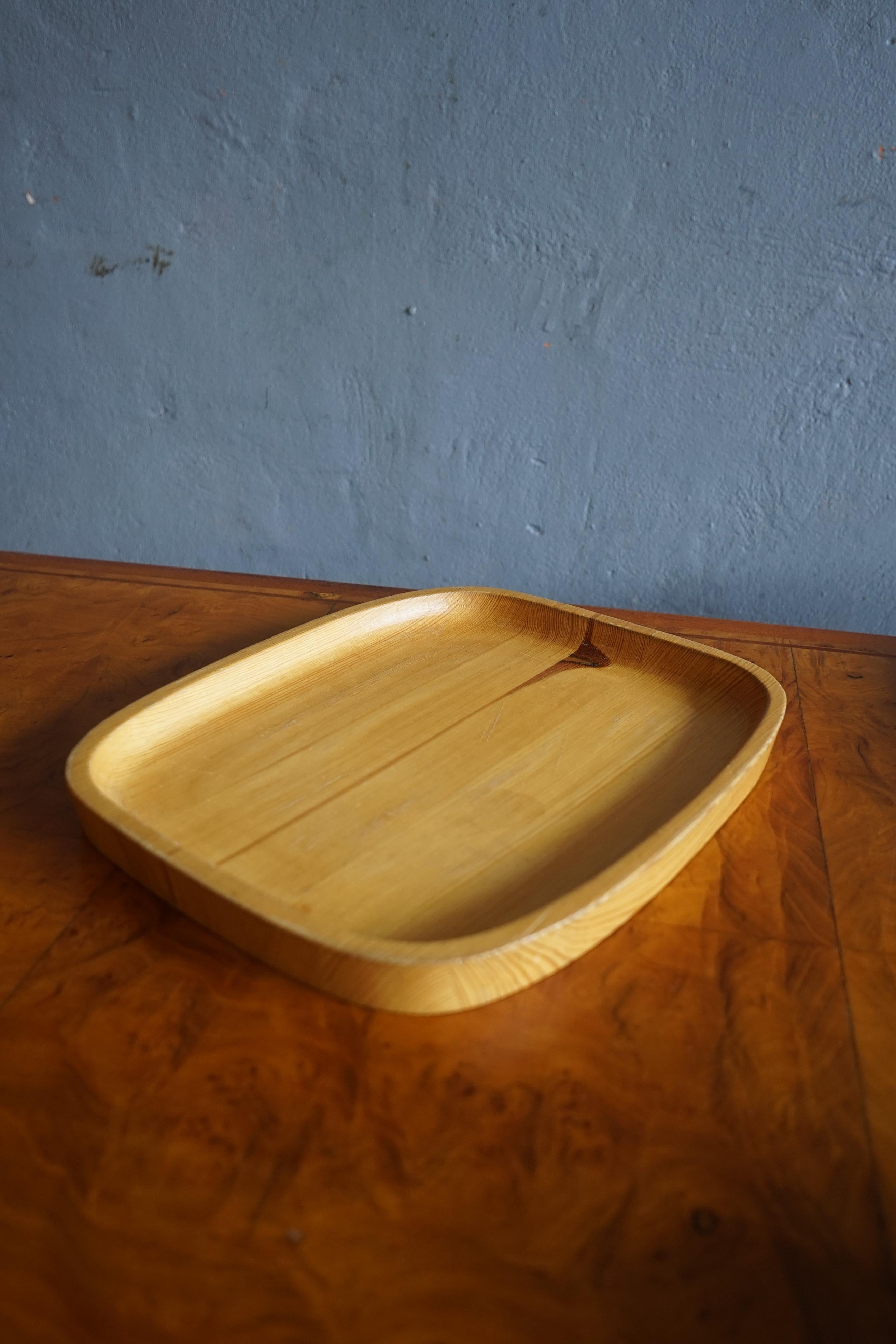 Mid-20th Century Collection of Swedish wooden pine bowls and dishes 1960’s