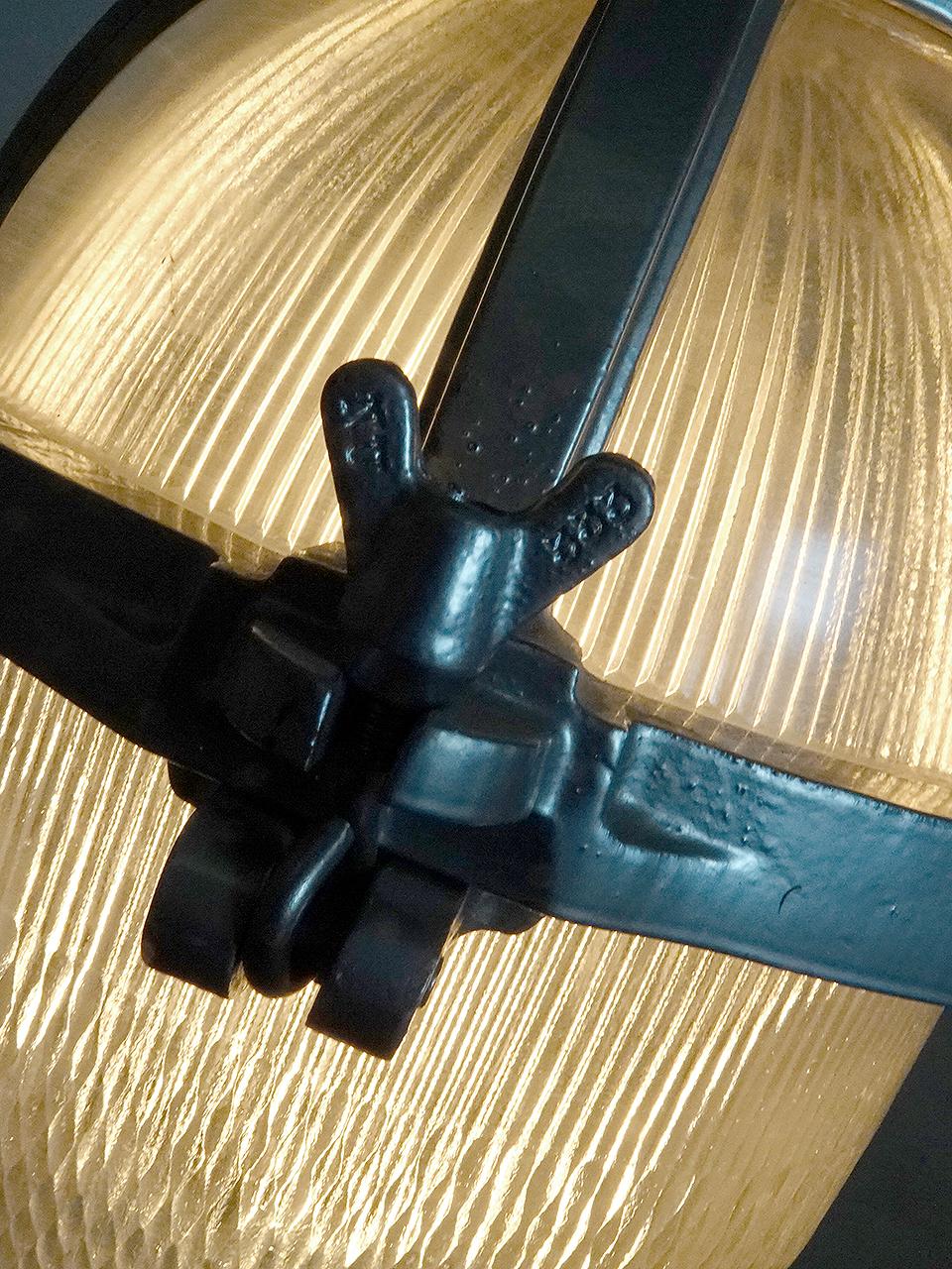 Colección de farolas altas de holofán de Nueva York Estadounidense en venta