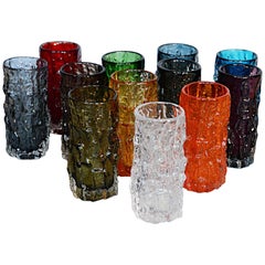 Douze vases cylindriques en écorce texturée de Geoffrey Baxter pour Whitefriars