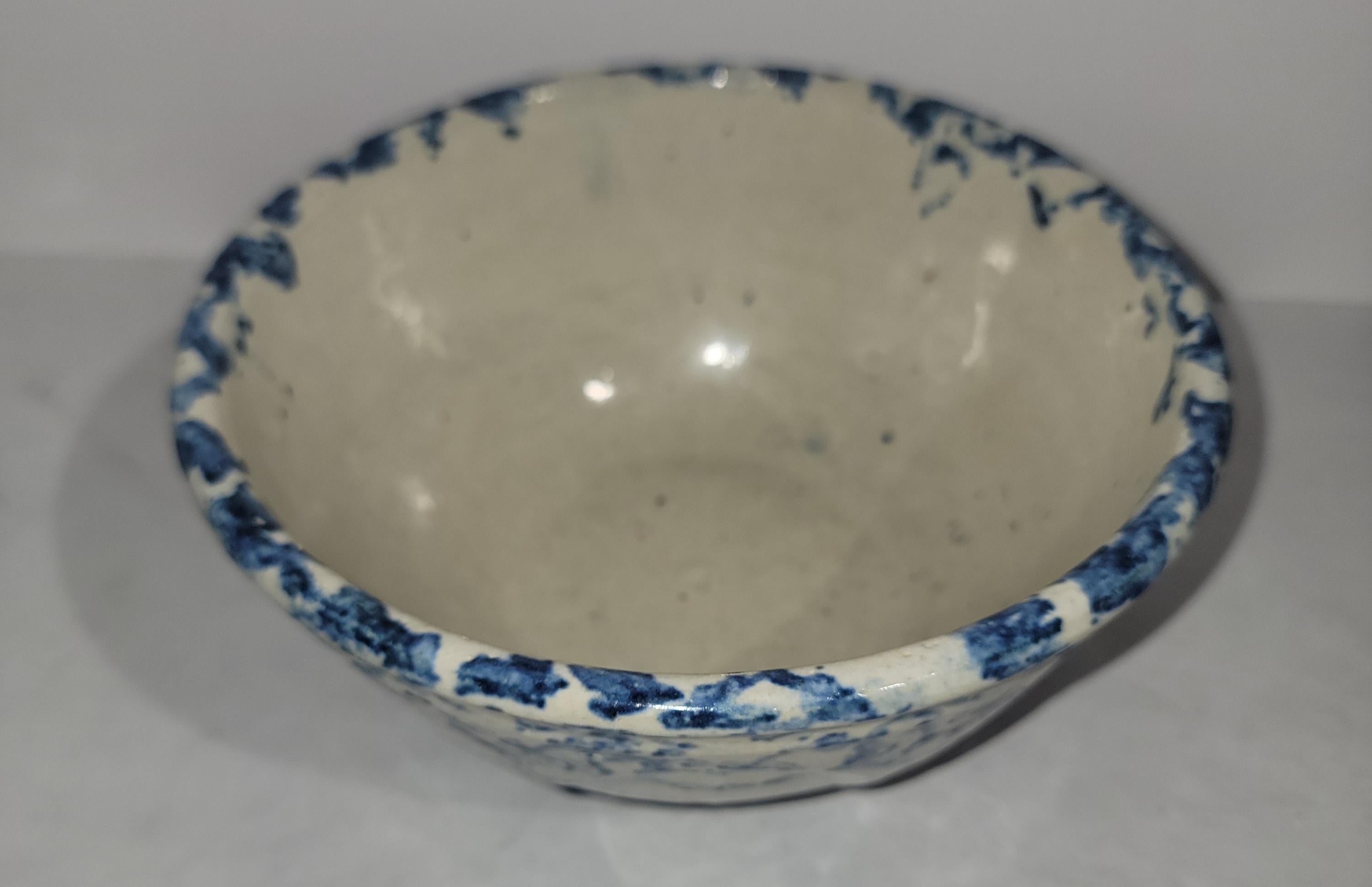 Collection of Three 19thc Sponge Ware Bowls, 3 For Sale 1