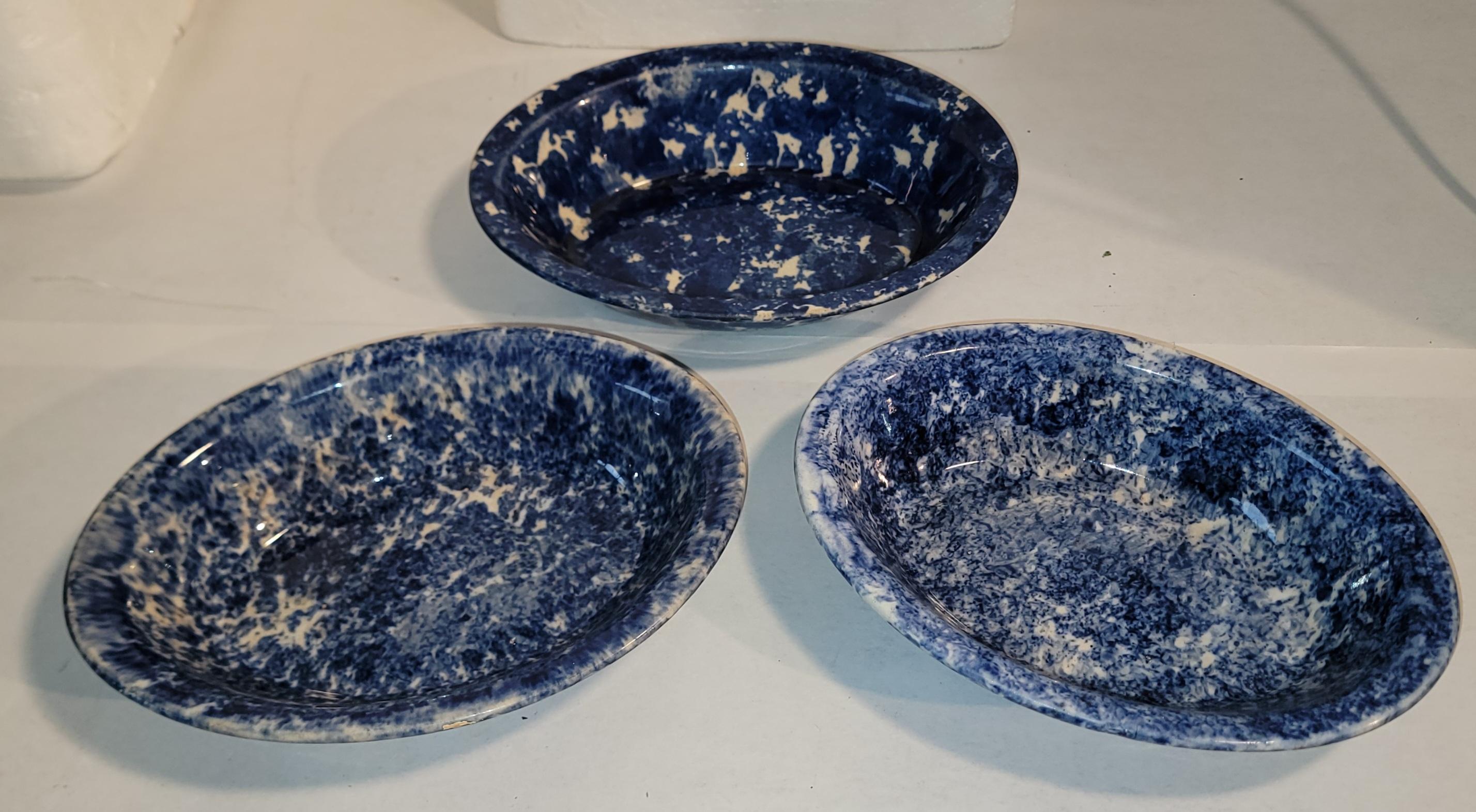 Collection of Three 19thc Sponge Ware Vegetable Bowls -3 (Handgefertigt) im Angebot