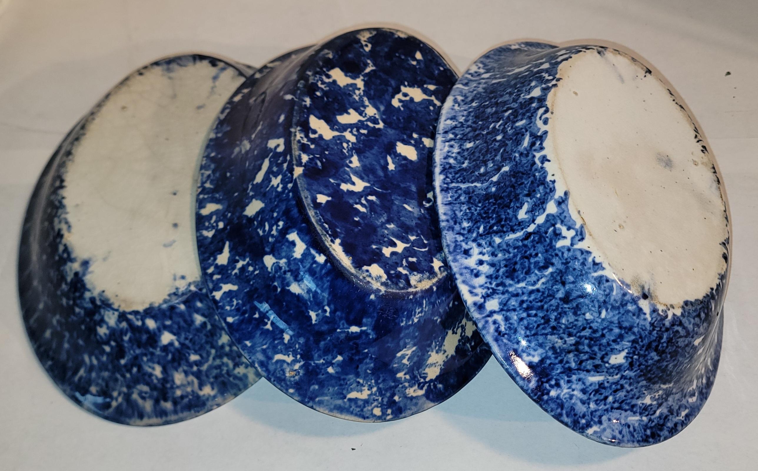 Collection of Three 19thc Sponge Ware Vegetable Bowls -3 im Zustand „Gut“ im Angebot in Los Angeles, CA