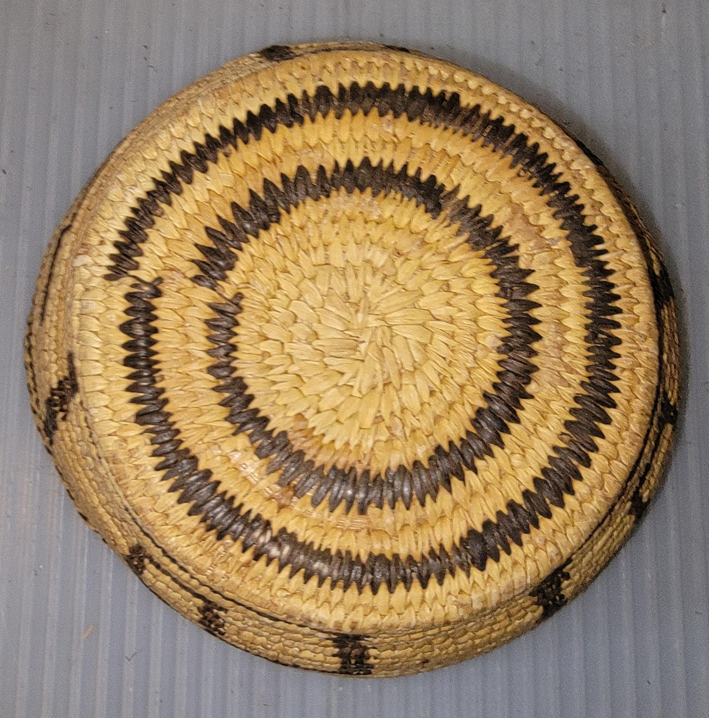Collection of Three  American Indian Geometric Baskets -3 For Sale 2
