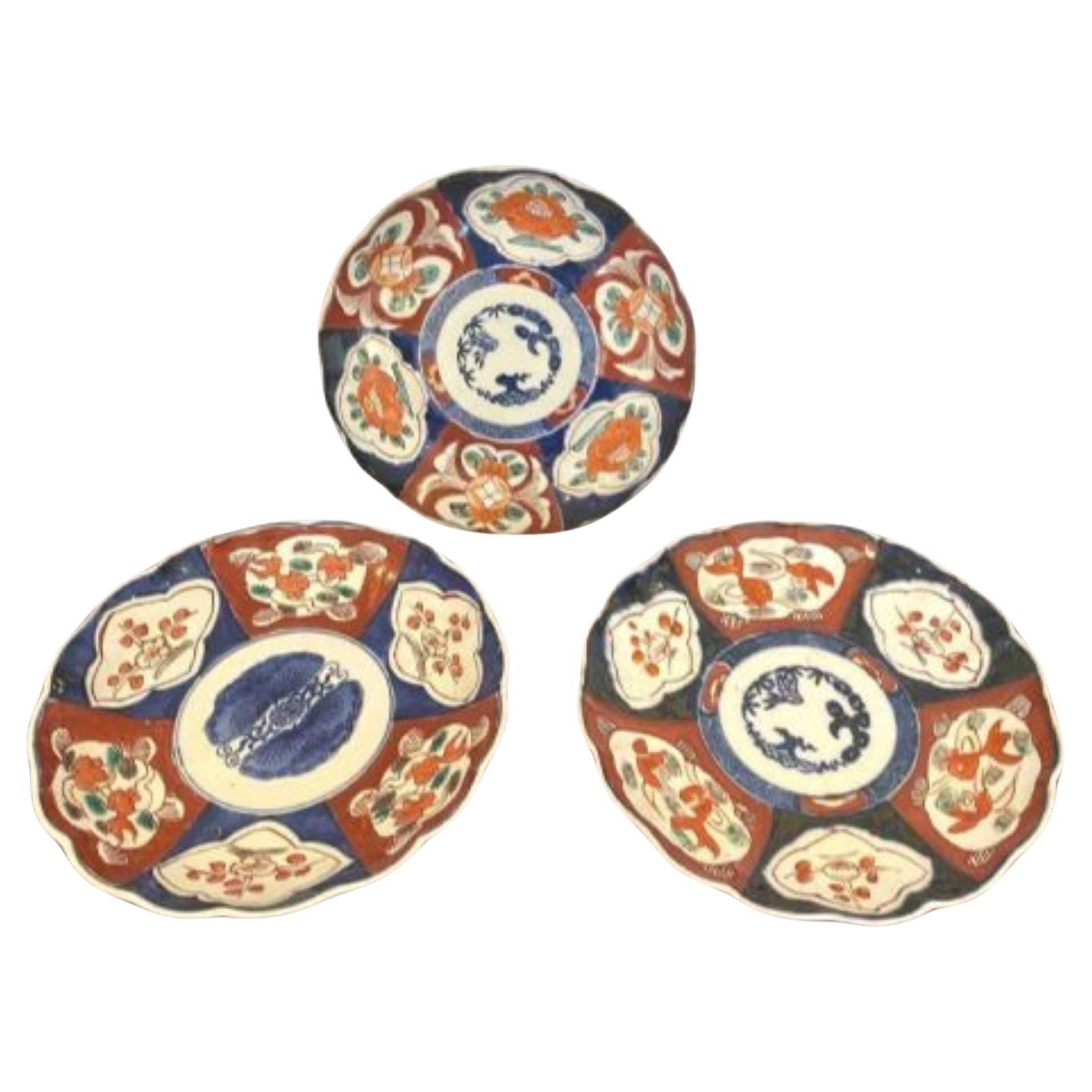 Collection Of Three Antique Quality Imari Plates For Sale