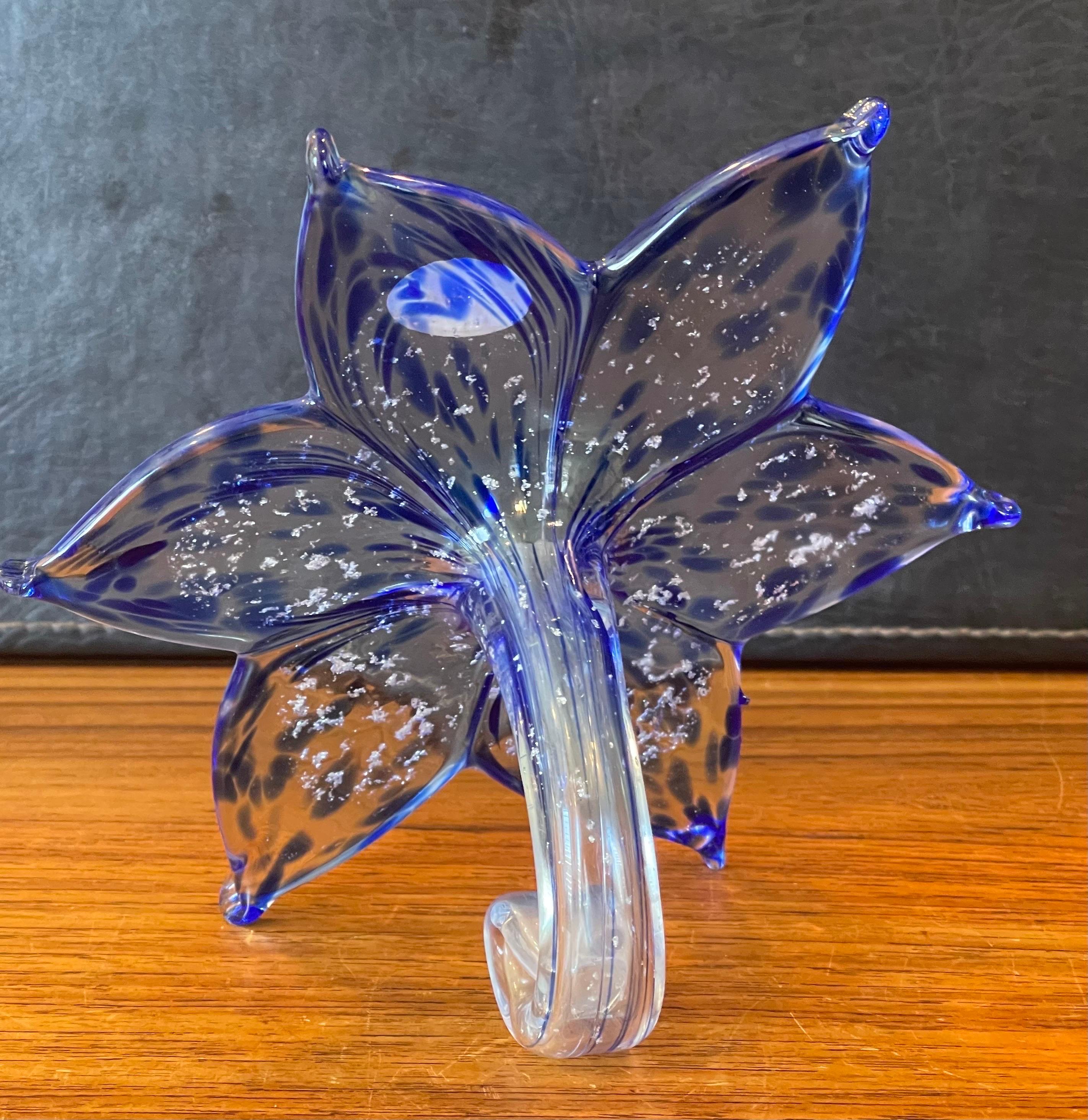 20th Century Collection of Three Art Glass Flower Sculptures by Murano Glass For Sale