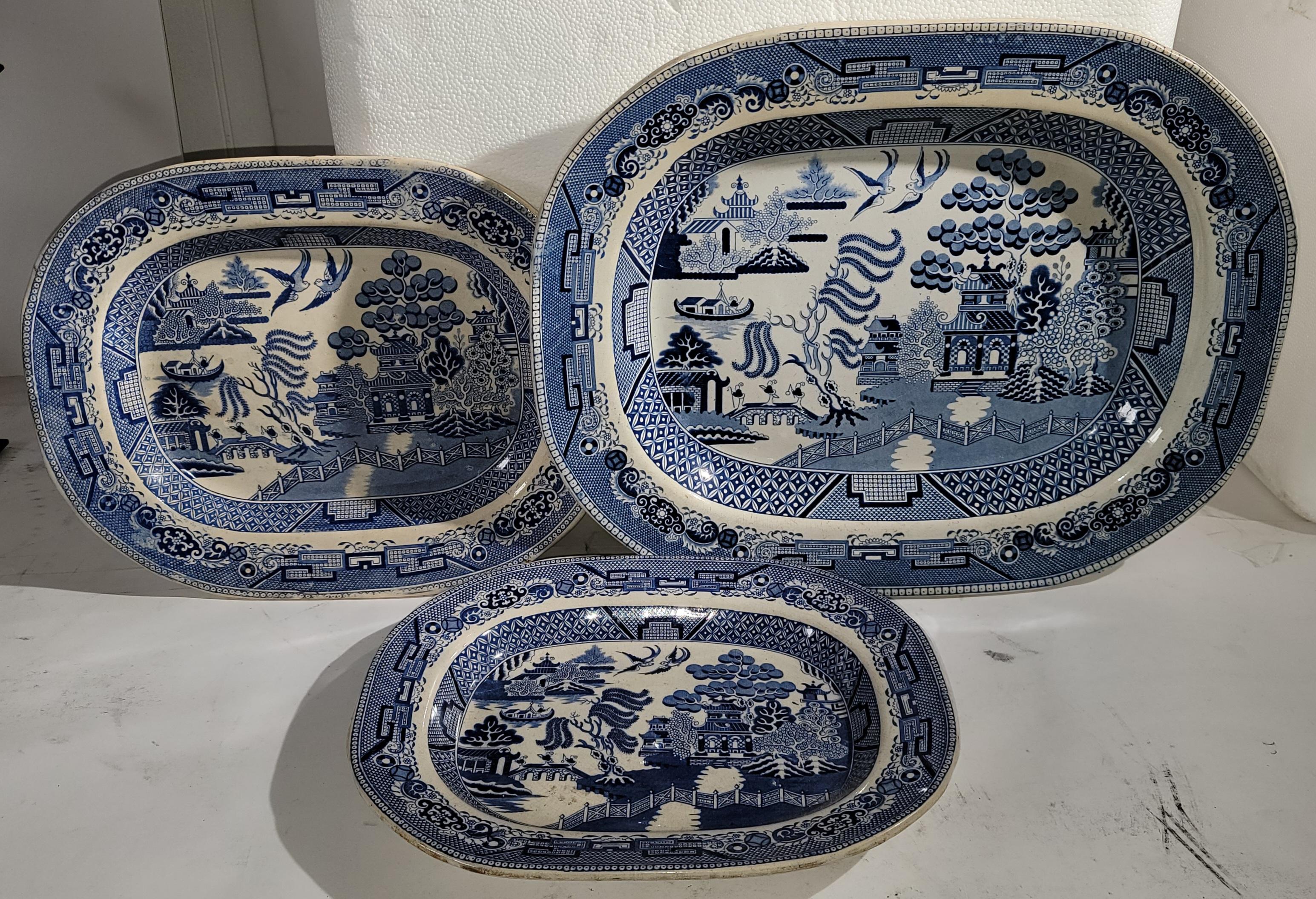 English Collection of Three Blue Willow Platters -3 For Sale