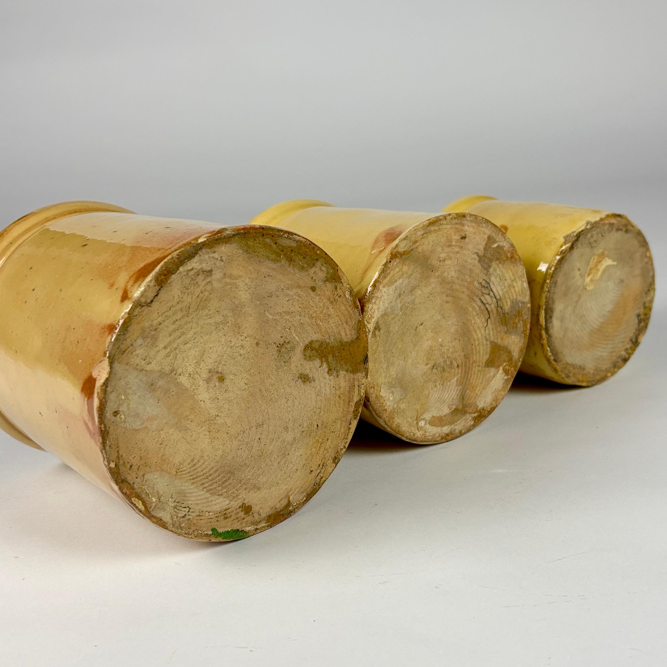 Grès Collectional de trois pots à miel en terre cuite du début du 20e siècle en vente