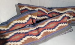 Collection de trois pièces