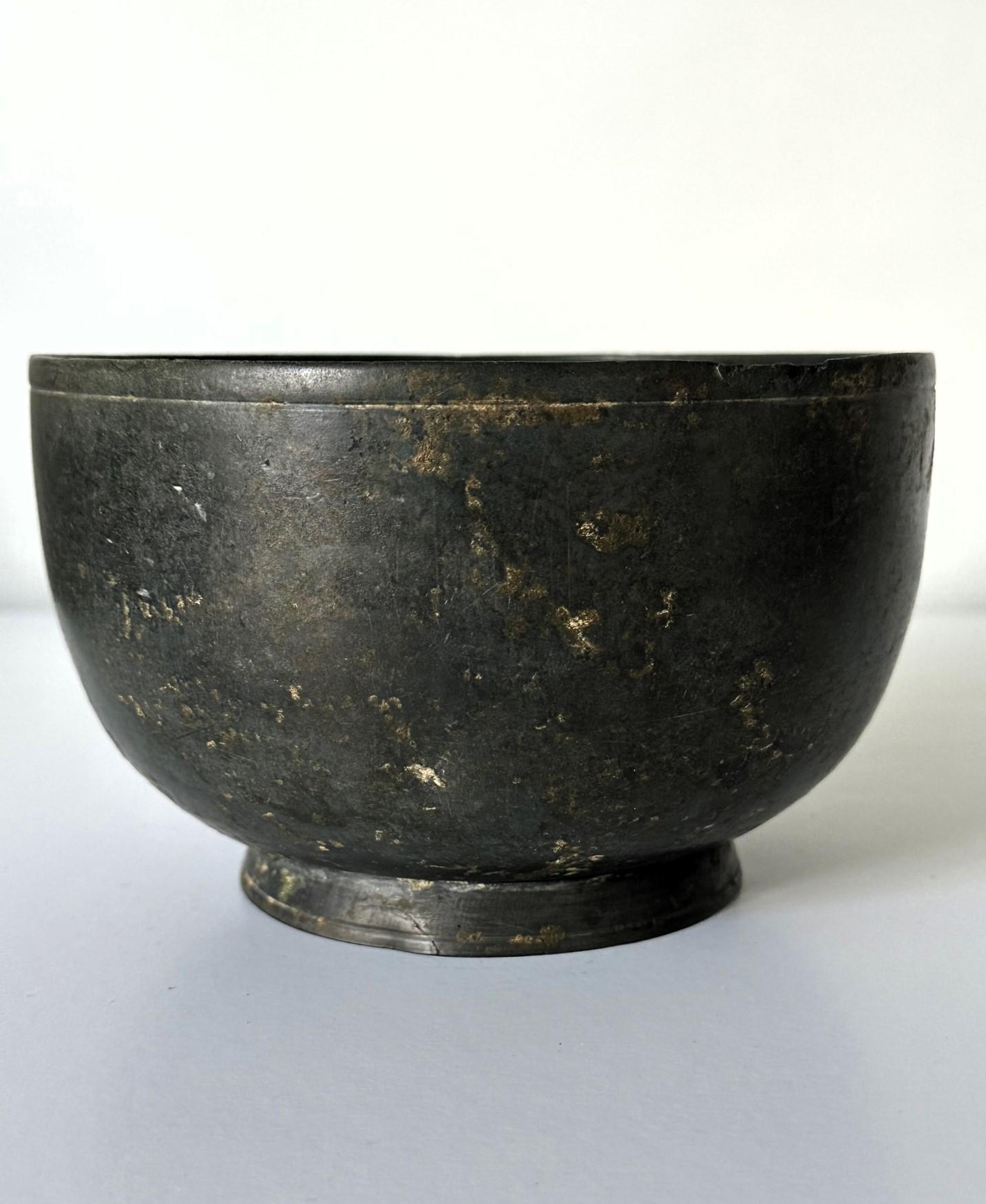 Collection of Three Korean Antique Bronze Bowls For Sale 5