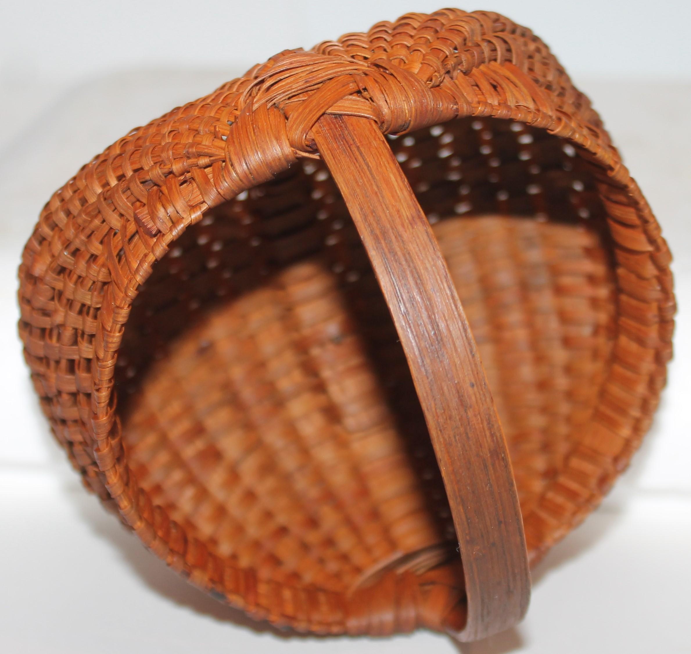 Collection of Three Miniature 19th C Hiney Baskets For Sale 6