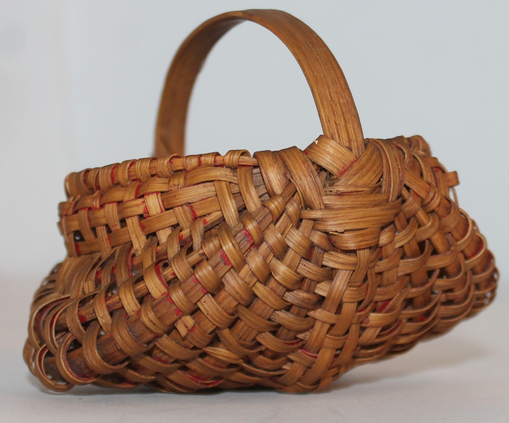 19th Century Collection of Three Miniature 19th C Hiney Baskets For Sale