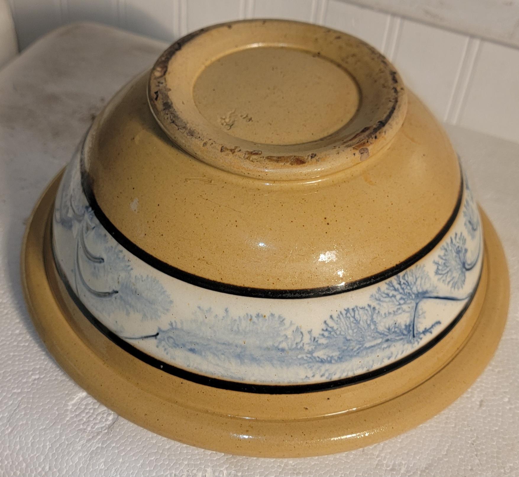 Colección de tres cuencos de loza amarilla moca Estadounidense en venta