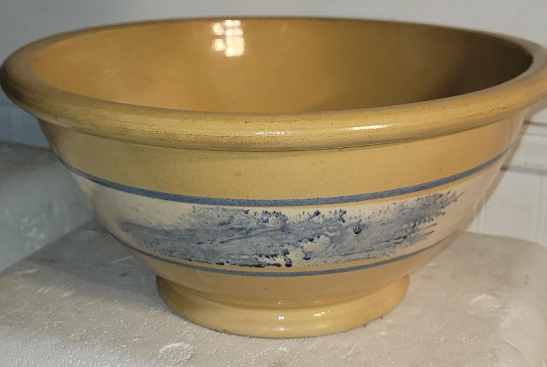 Colección de tres cuencos de loza amarilla moca siglo XIX en venta