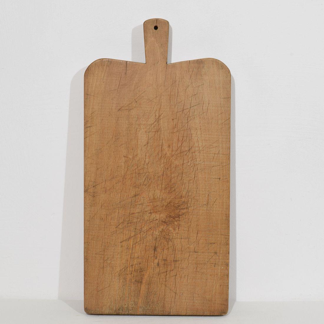 Kollektion von drei seltenen französischen Holz-Schneide- oder Schneidebrettern aus dem 19. Jahrhundert (Französische Provence) im Angebot