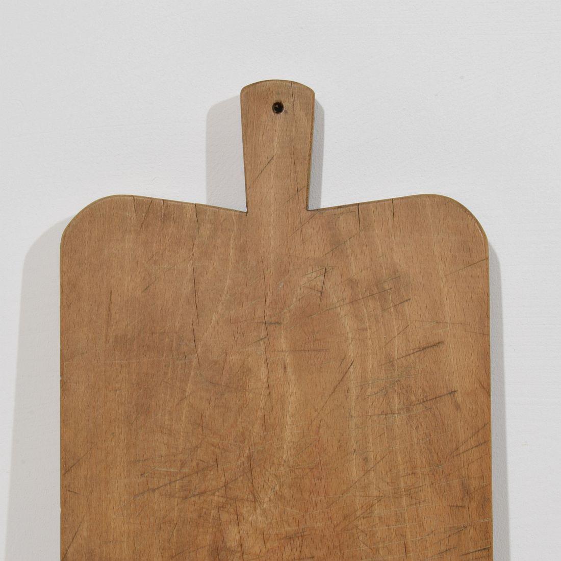 Kollektion von drei seltenen französischen Holz-Schneide- oder Schneidebrettern aus dem 19. Jahrhundert (Französisch) im Angebot
