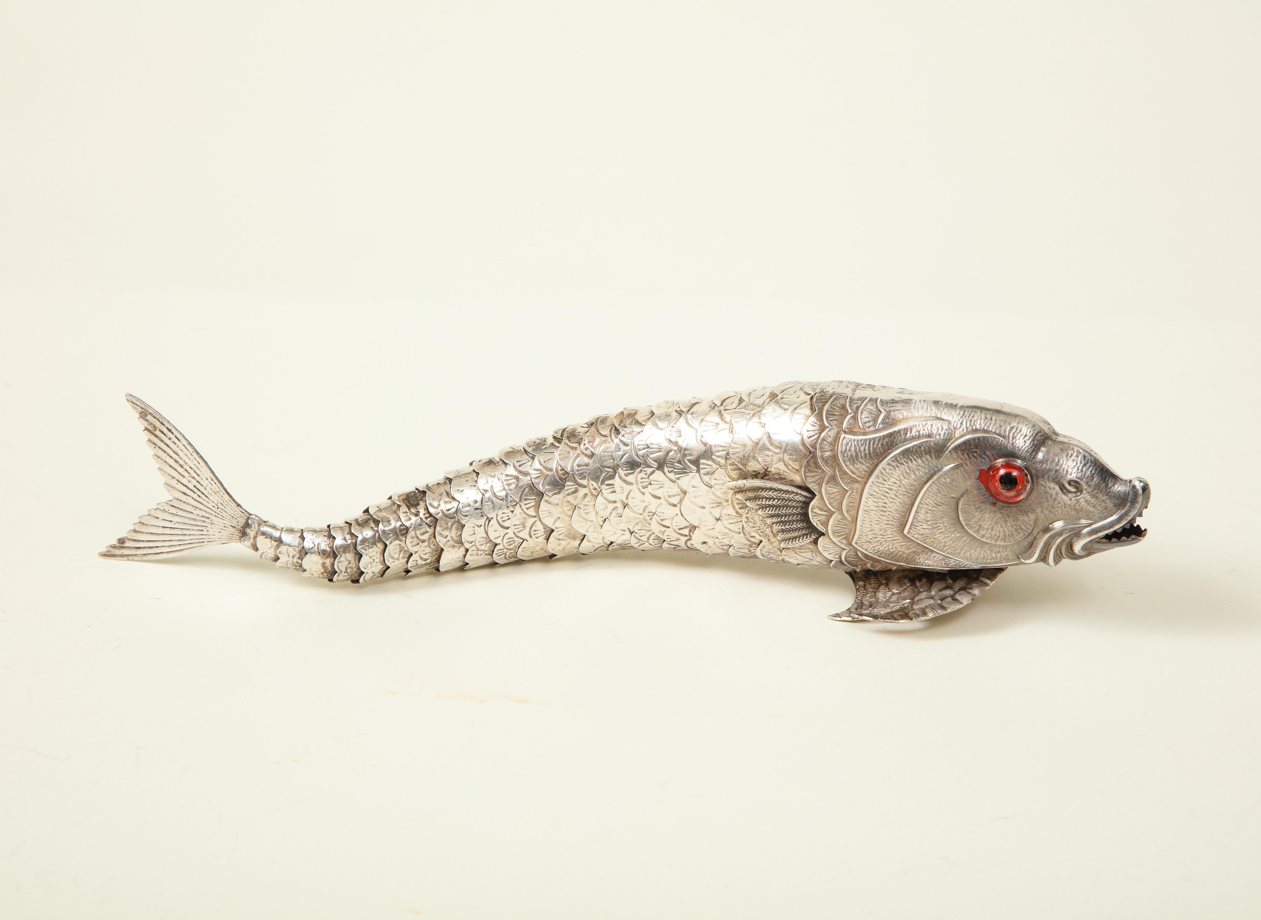 Collection of Three Silver Articulated Fish For Sale 6