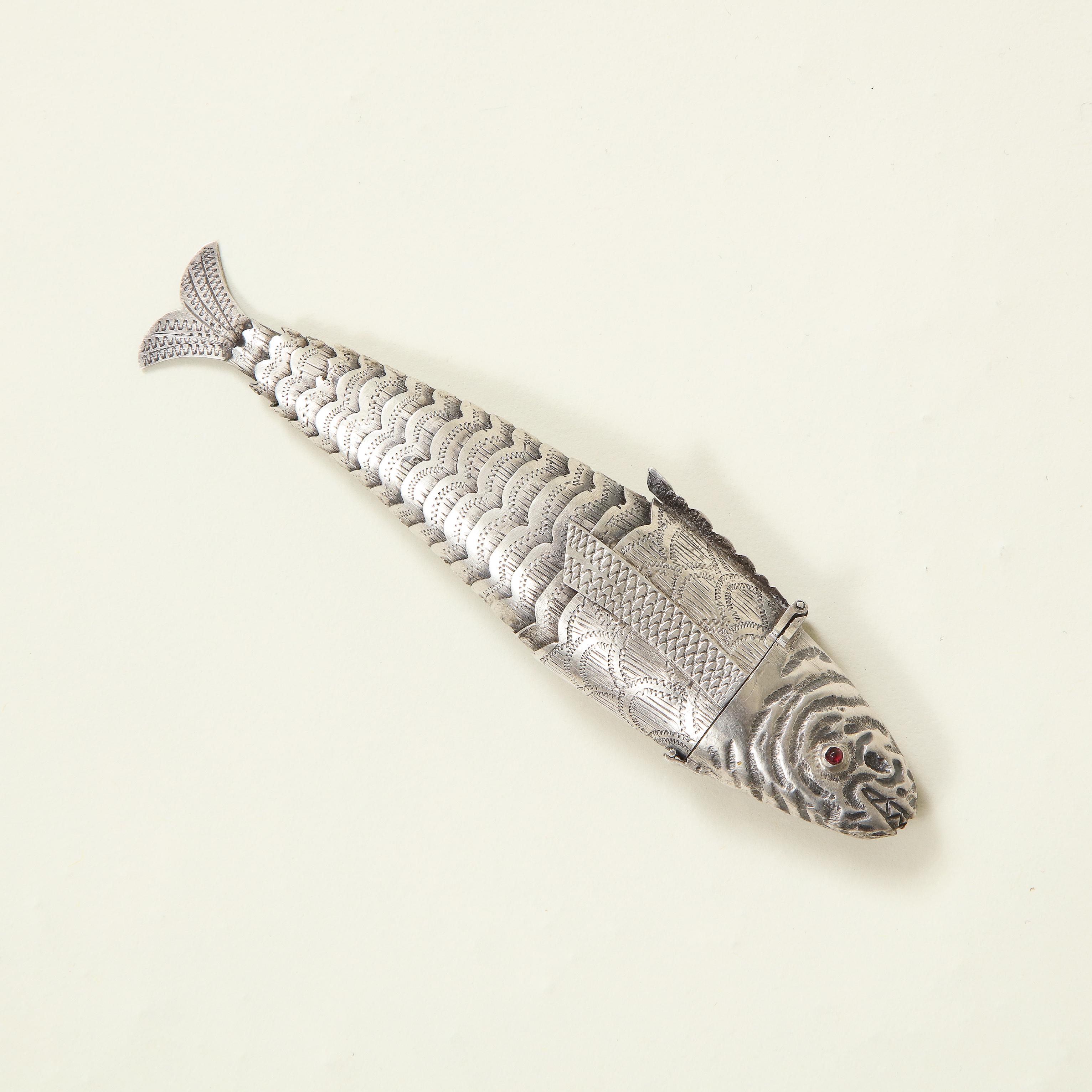 Collection of Three Silver Articulated Fish For Sale 13