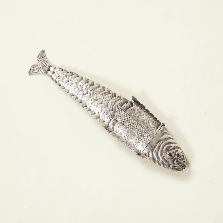 Collection of Three Silver Articulated Fish For Sale 16