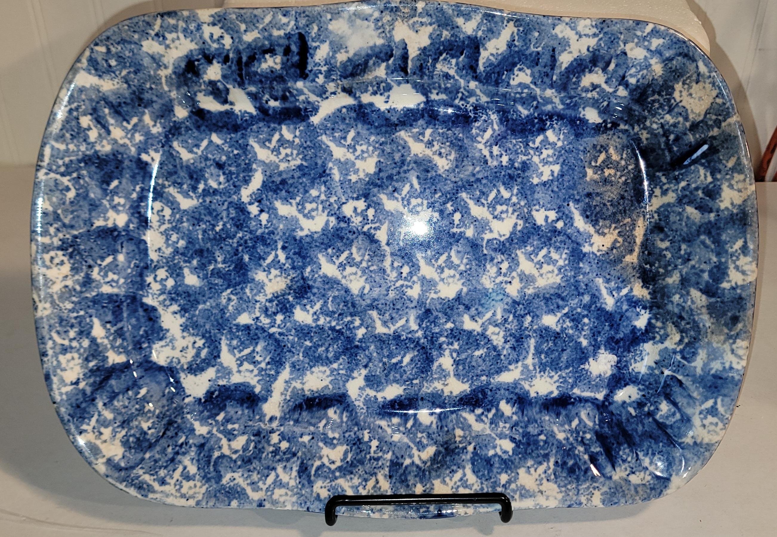 Collection of Three Sponge Ware Serving Platters -3 Bon état - En vente à Los Angeles, CA