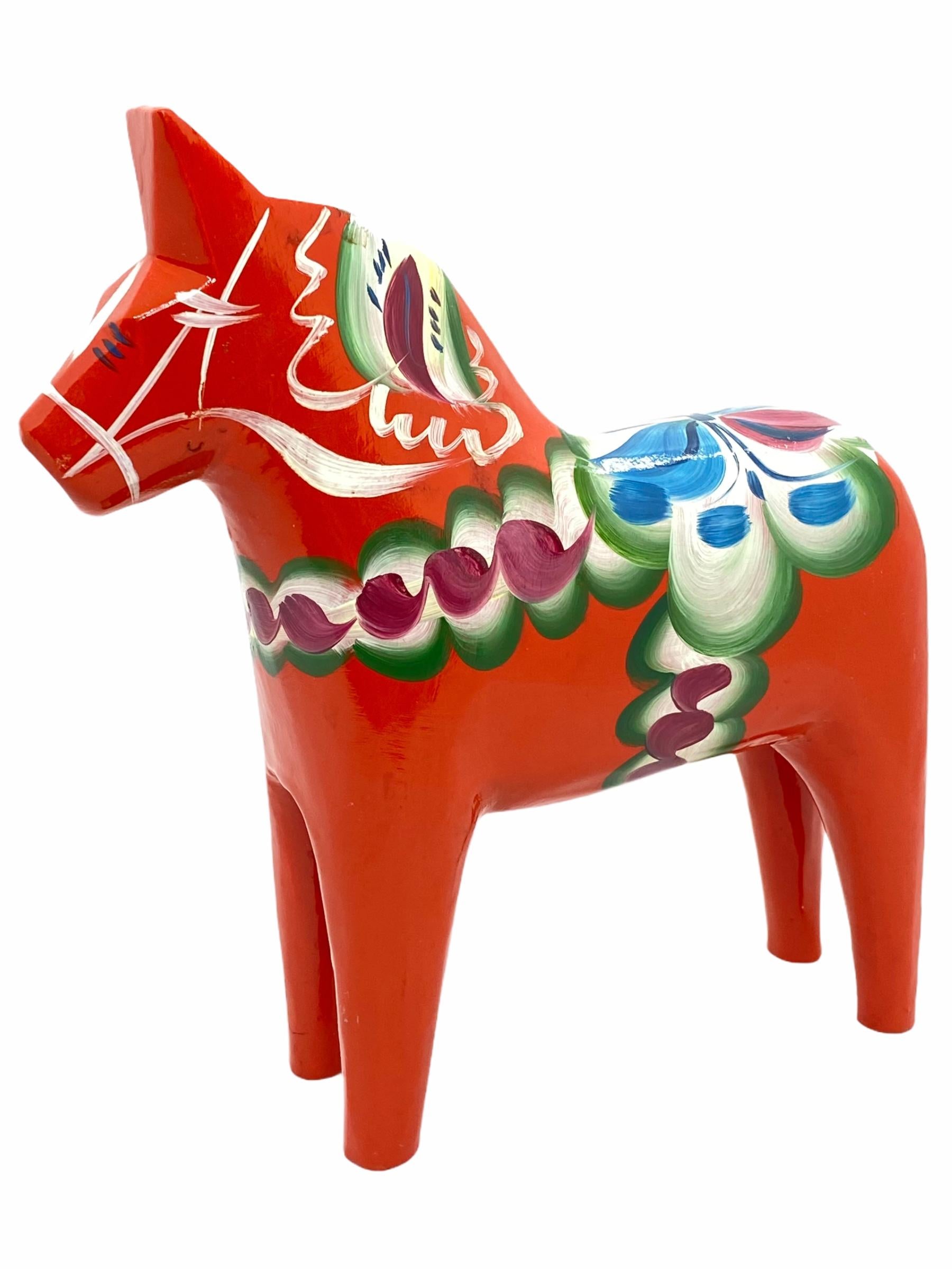 Collection of Three Vintage Swedish Dala Horses by Nils Olsson, Sweden Folk Art In Good Condition In Nuernberg, DE