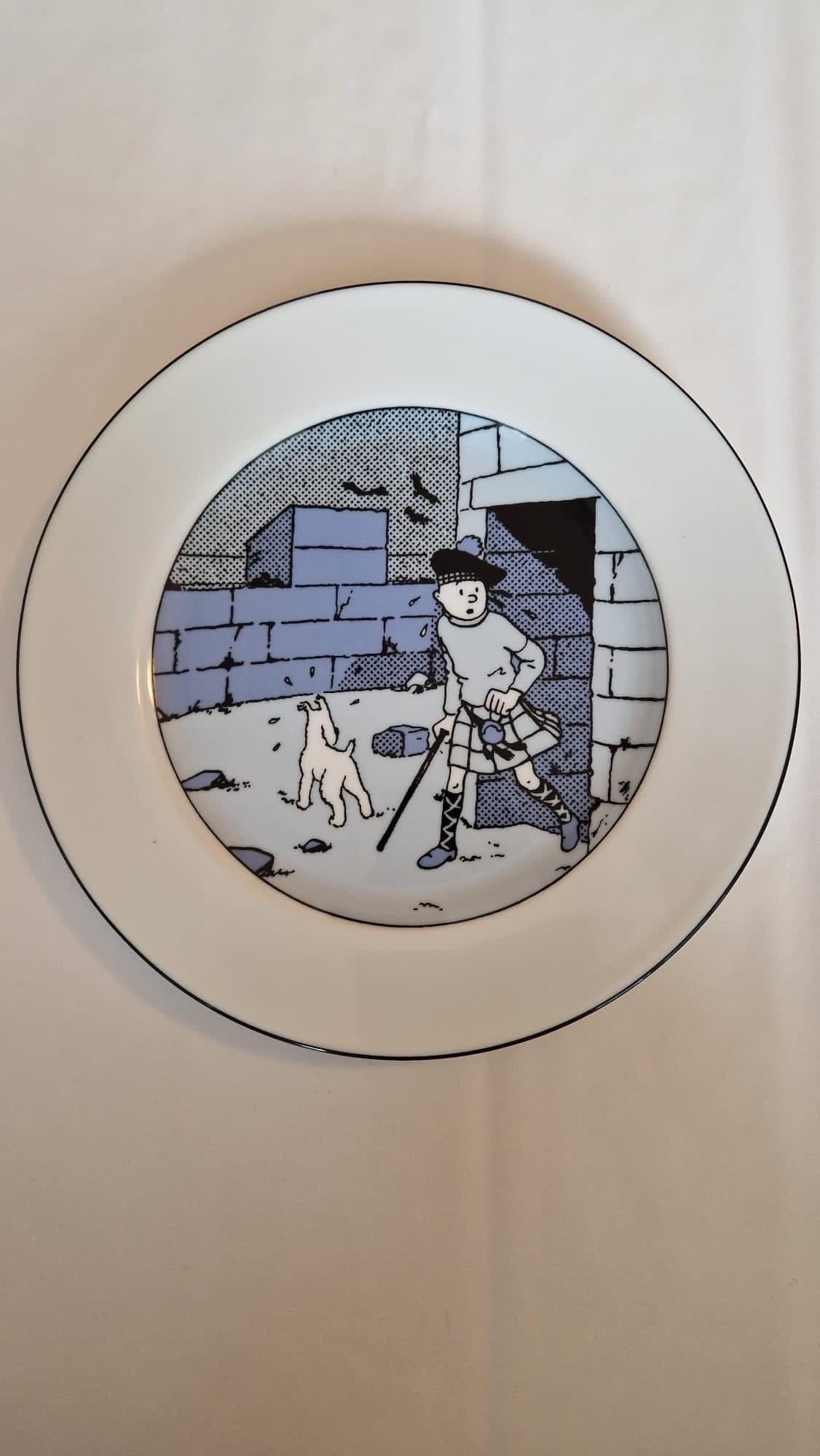 Collection of TinTin Porcelain Dish Coffee and Plate by Hergé ,  AXIS Paris 80s For Sale 10