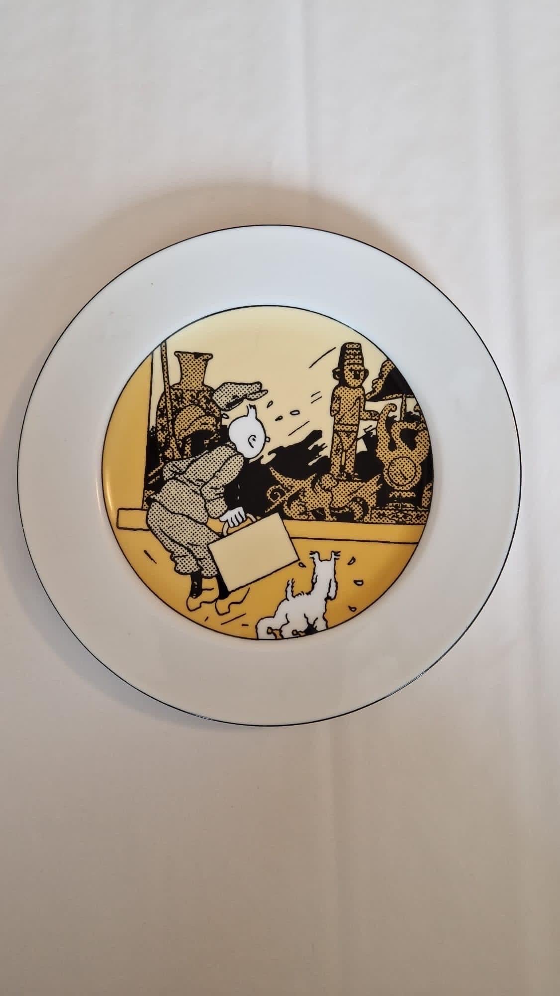 Collection of TinTin Porcelain Dish Coffee and Plate by Hergé ,  AXIS Paris 80s For Sale 11