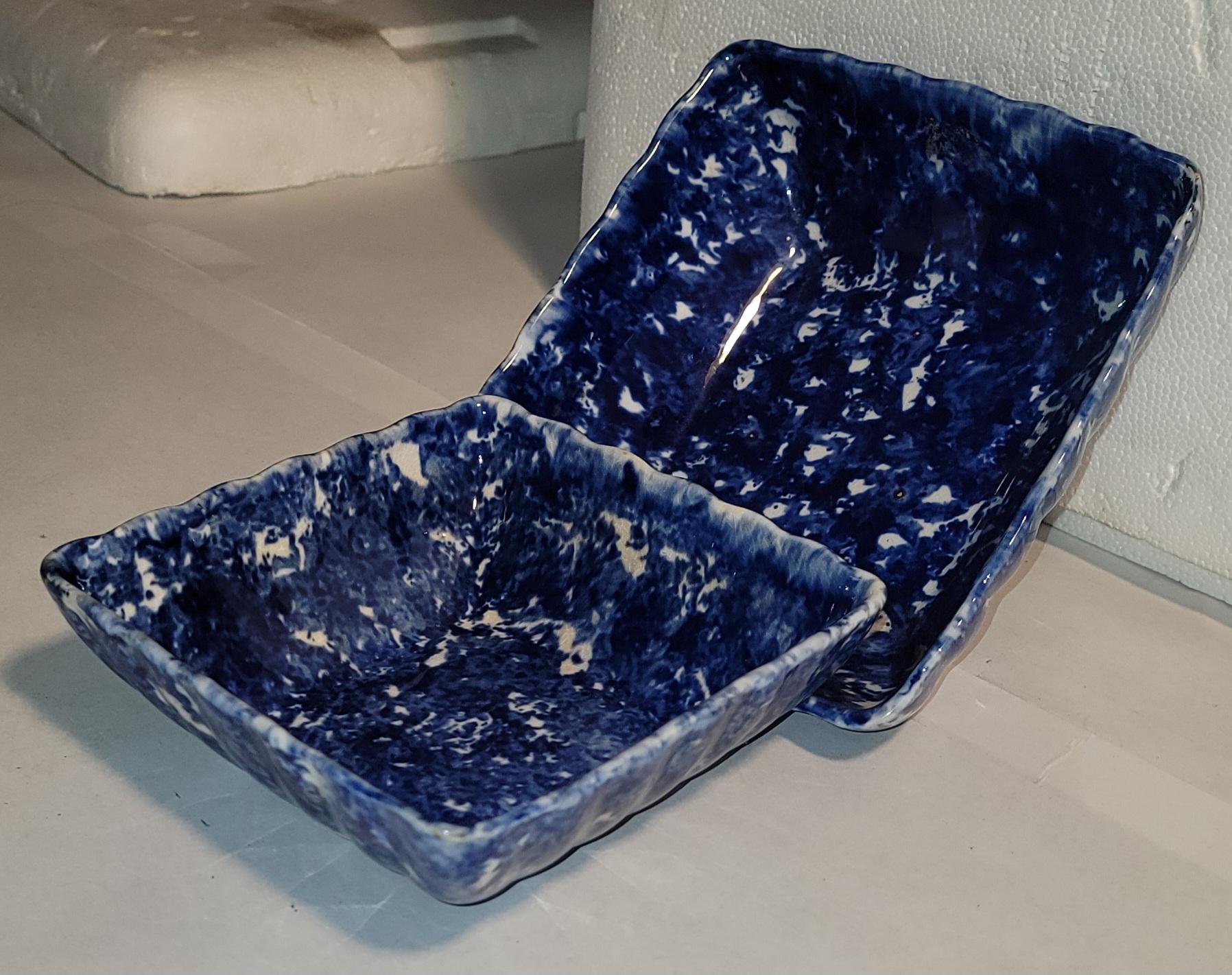 Artisanat Collection de deux bols de service en éponge du 19e siècle en vente