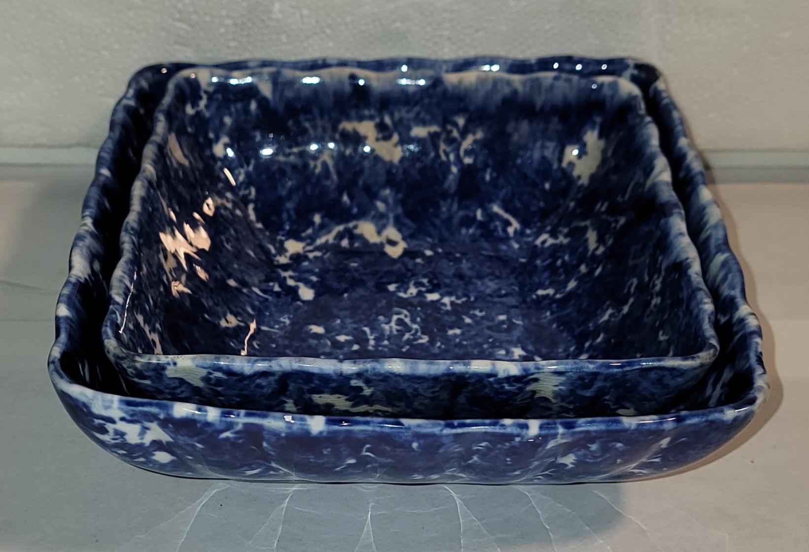 Fait main Collection de deux bols de service en éponge du 19e siècle en vente