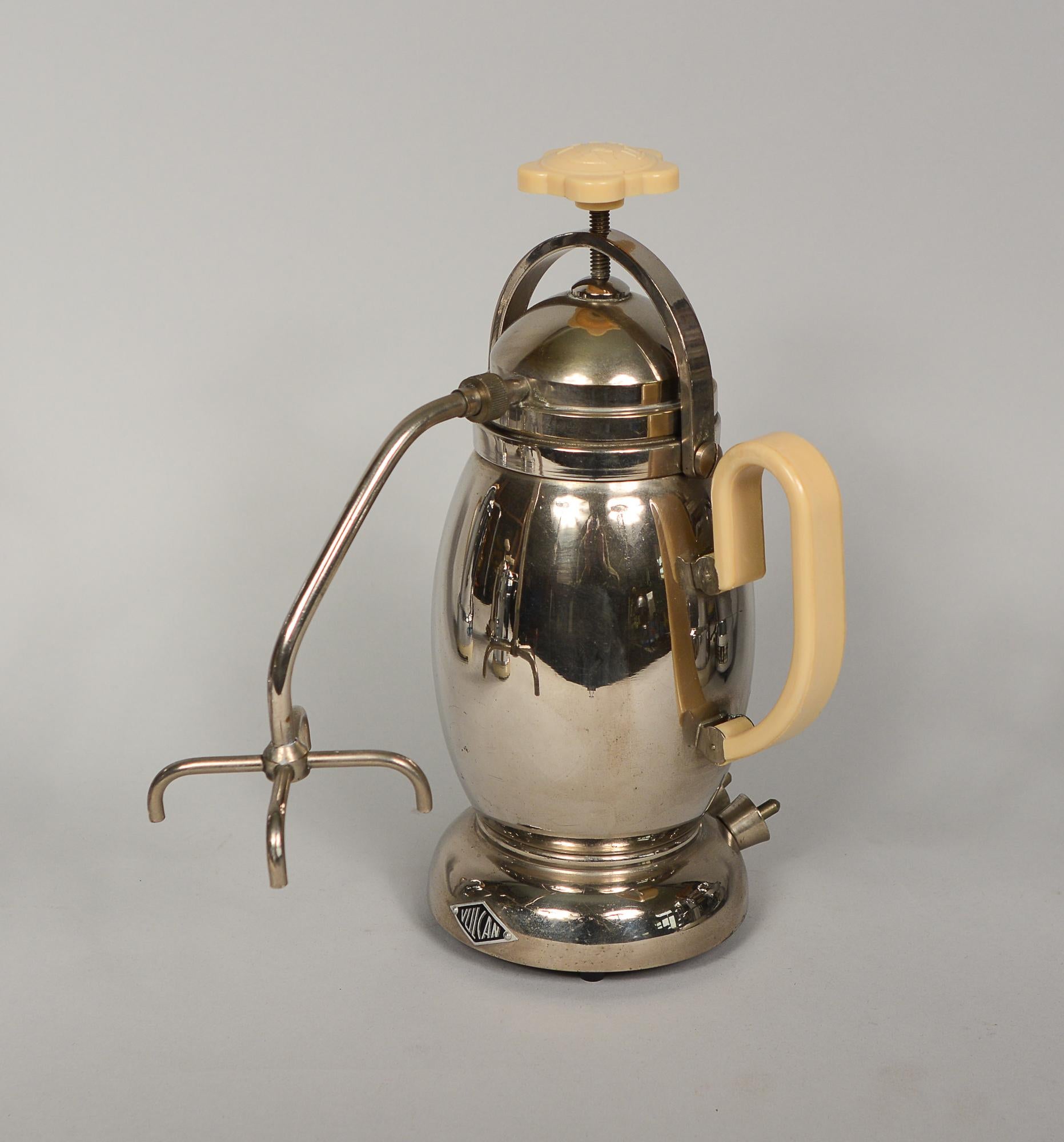Collection of Vintage Art Deco Espresso Makers in Chrome and Nickel Plate For Sale 7