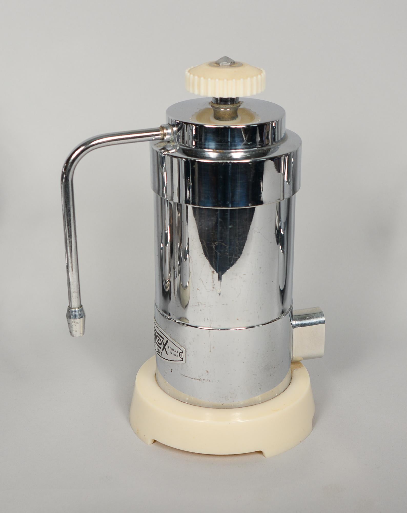Collection of Vintage Espresso Makers in Chrome and Aluminum In Good Condition For Sale In San Mateo, CA