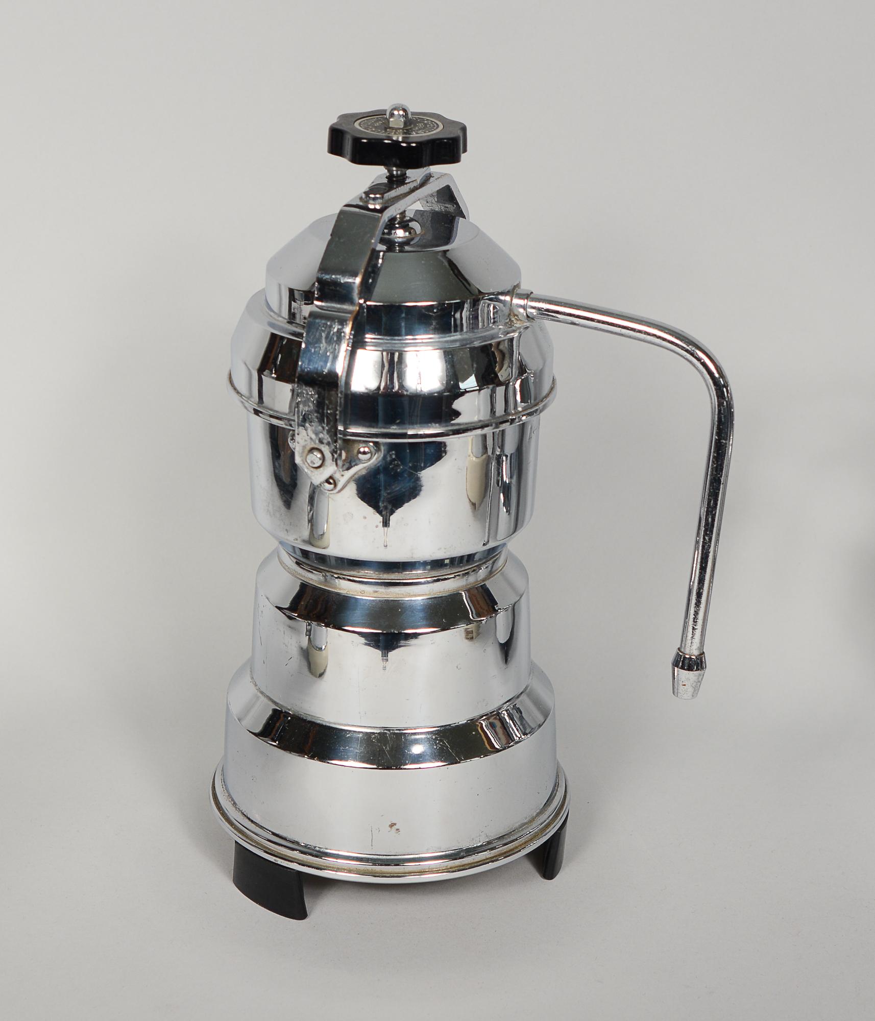 Kollektion von Vintage- Espresso-Herstellern aus Chrom und Aluminium im Angebot 3