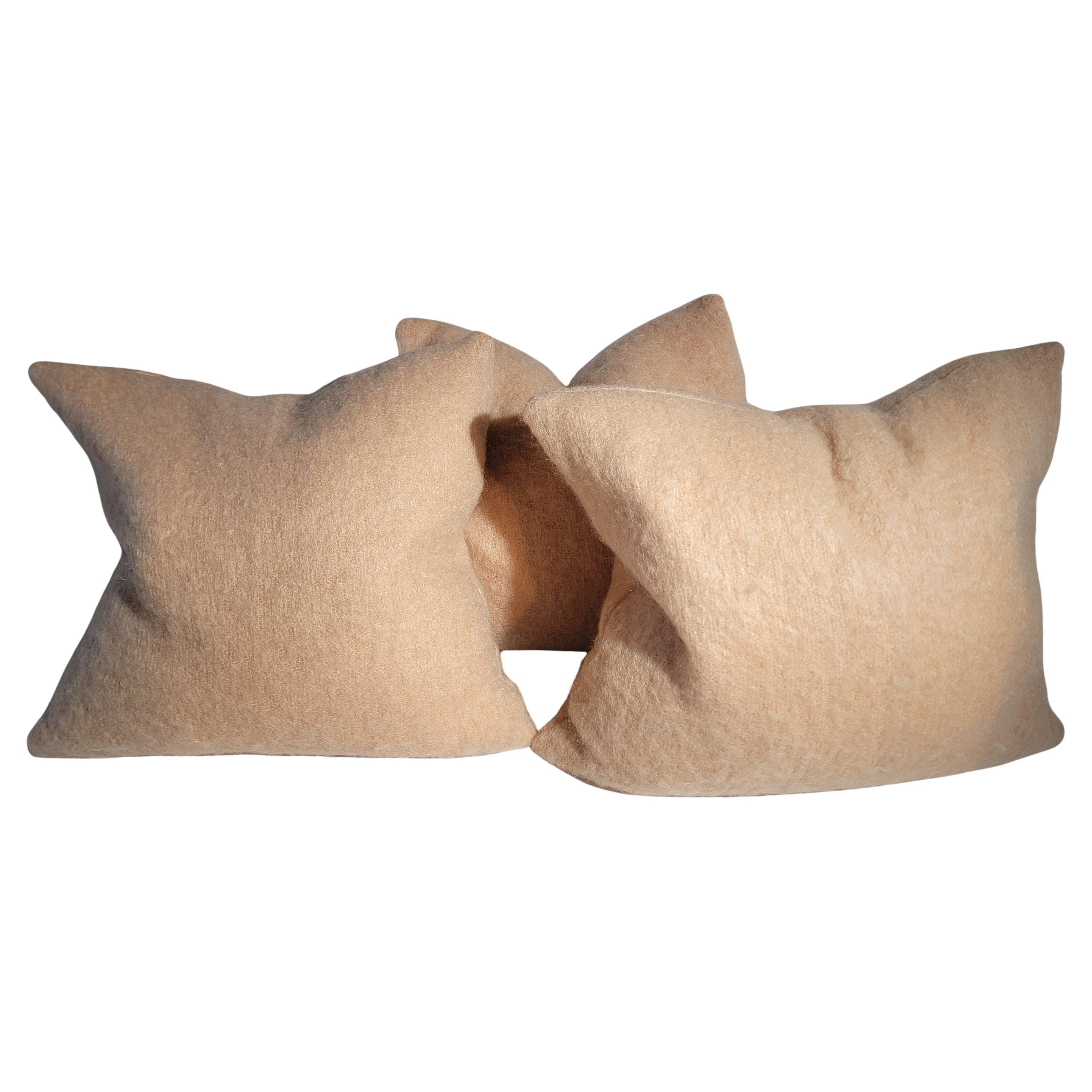 Collezione di cuscini in lana d'agnello vintage -3 in vendita