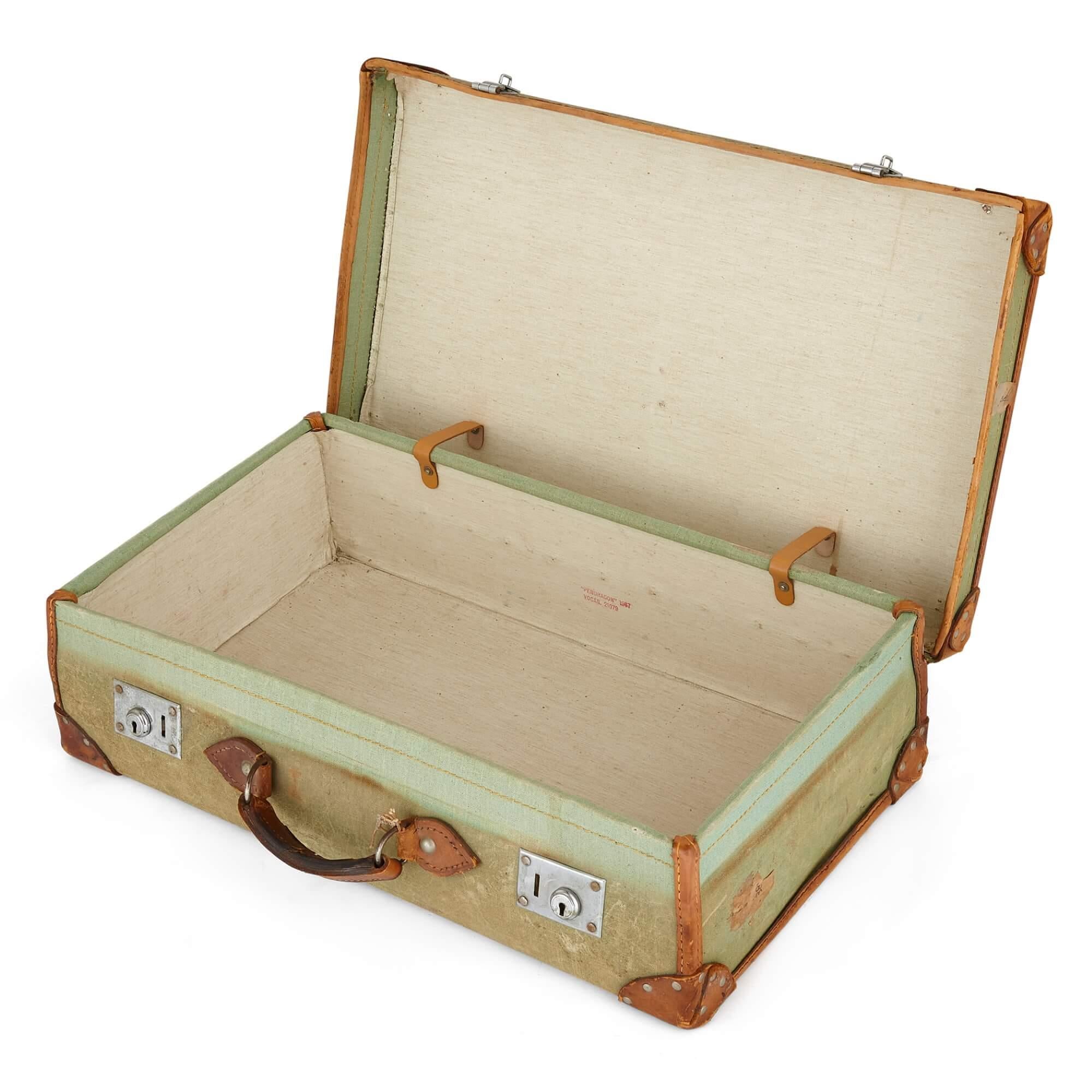 Collection of Vintage Luggage, a Set of Four English Travel Cases For Sale 5