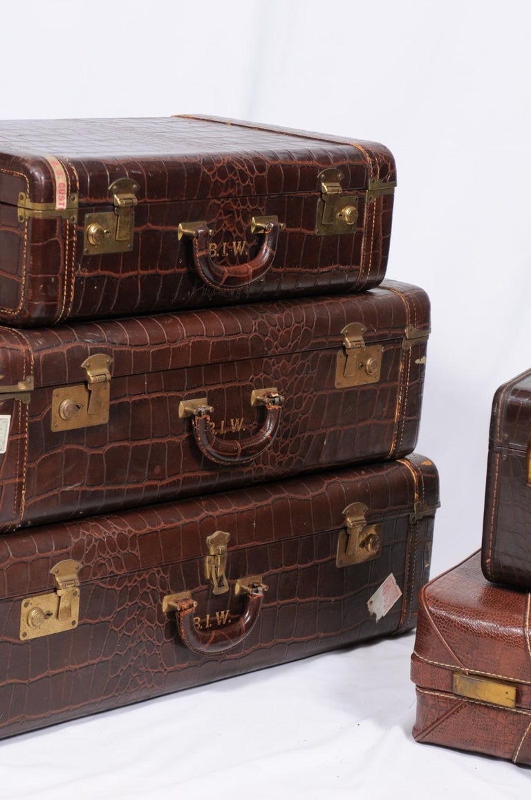 Collection of Vintage Suitcases For Sale at 1stDibs