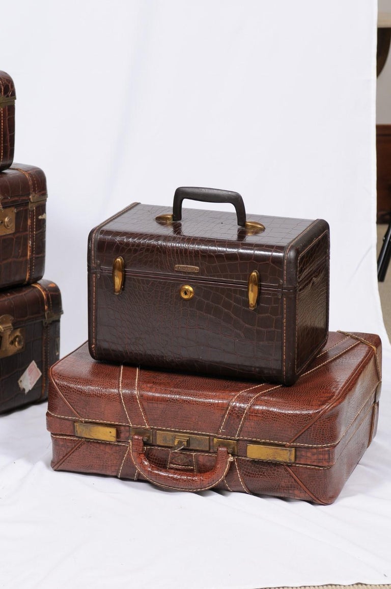 Collection of Vintage Suitcases For Sale at 1stDibs