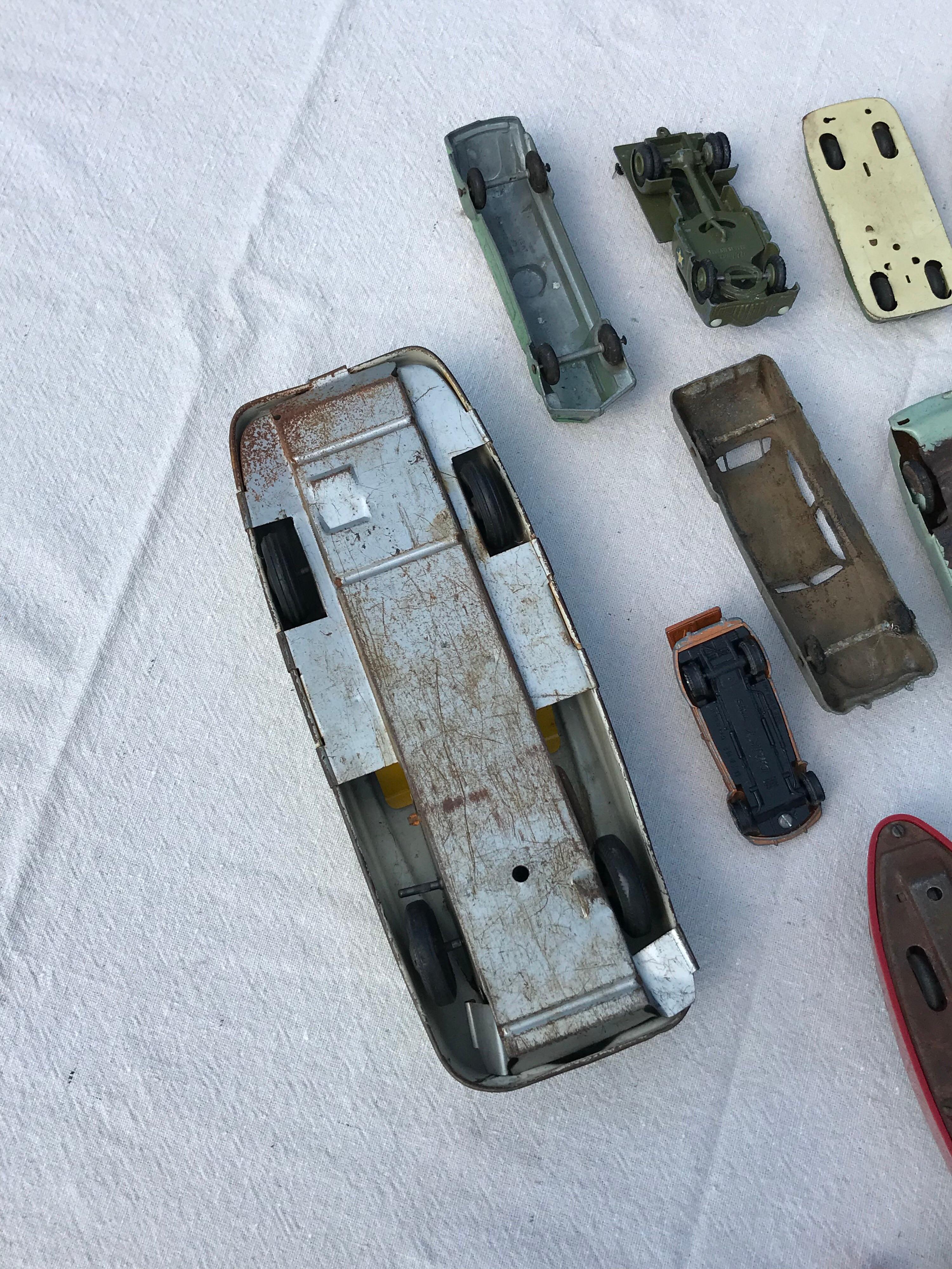 Collection of Vintage Toy Cars In Fair Condition In Redding, CT