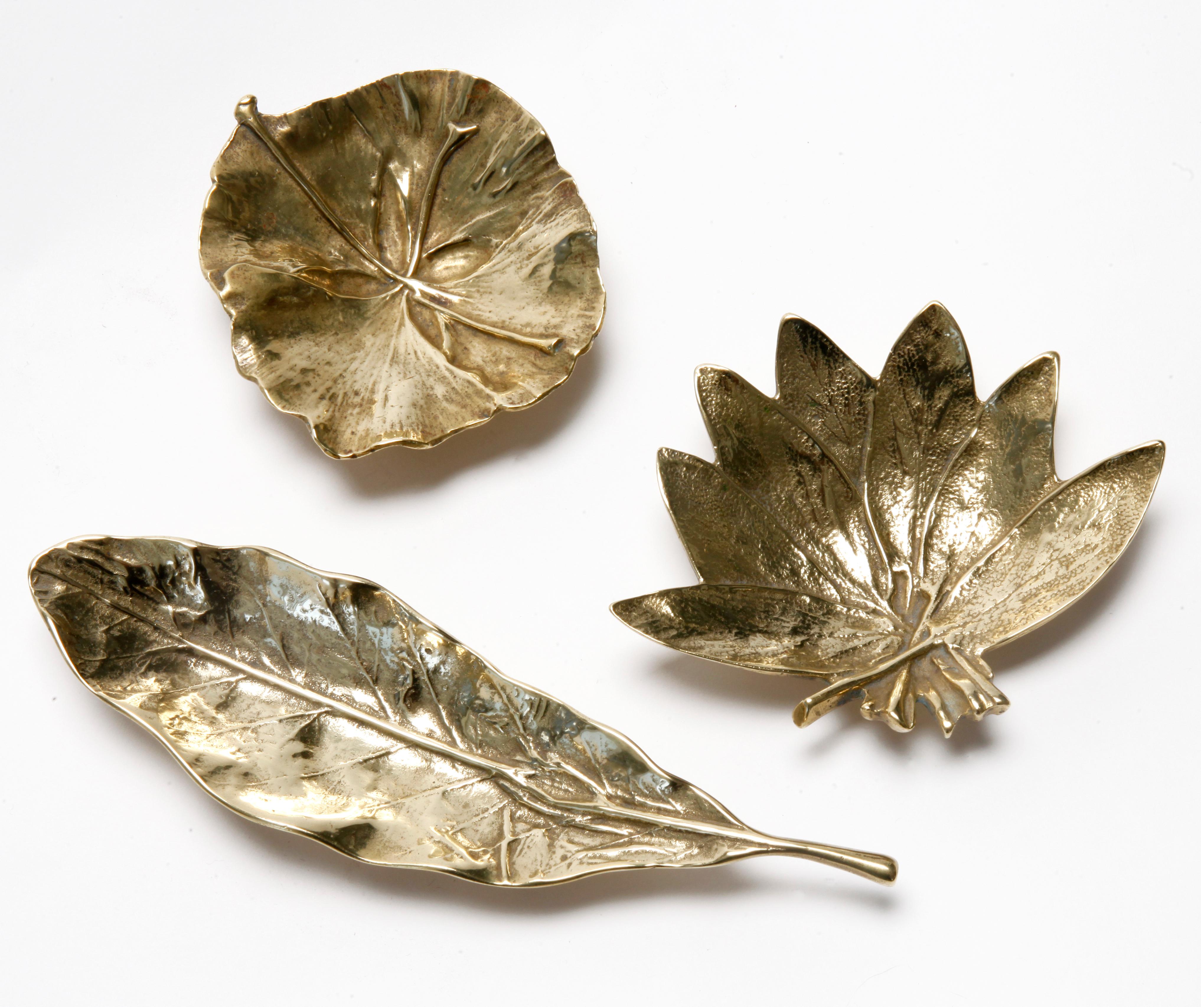 Collection of Virginia Metalcraft Cast Brass Leaf Trays/Set of 3 1