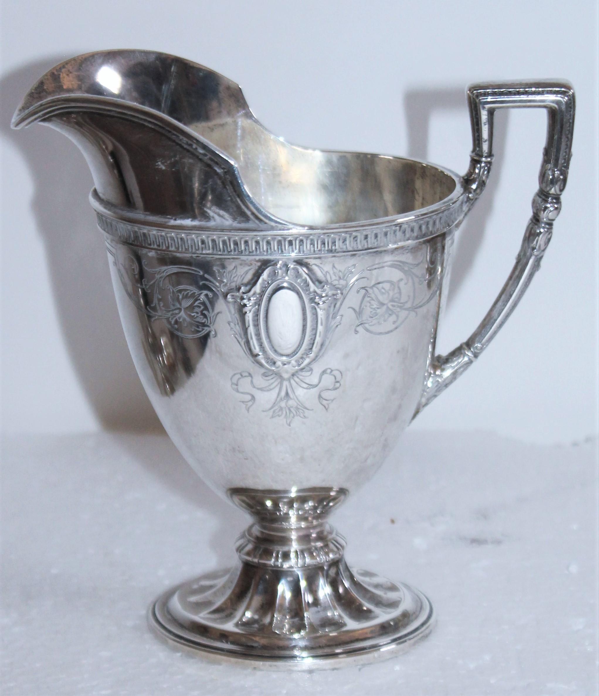 Juego de Té de Plata de Ley Colección Wallace, 5 Piezas en venta 2
