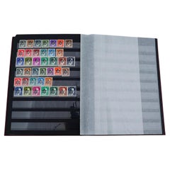 The Collective of WWII German Postage Stamps (Collection de timbres-poste allemands de la Seconde Guerre mondiale)