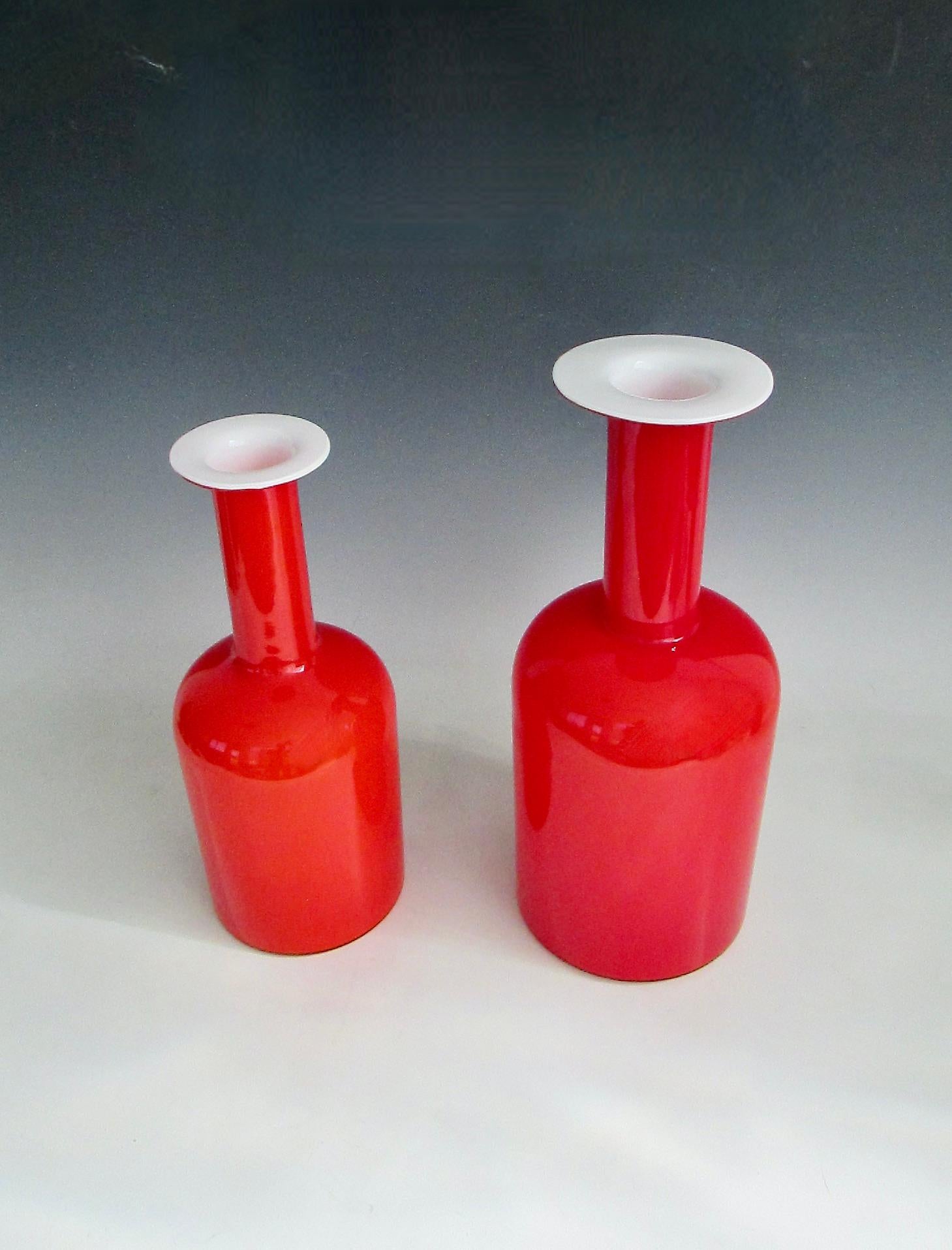 Collection of Yellow Red Green Otto Brauer for Holmegaard glass Bottle Gulvvases For Sale 7