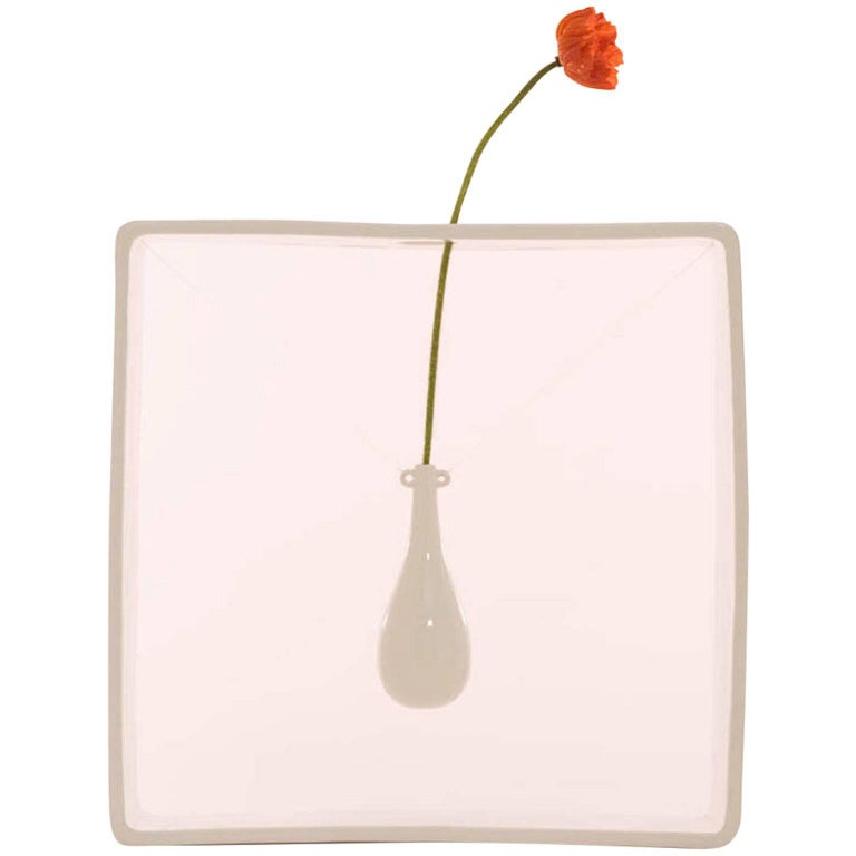 Enzimi vase, 2005, offered by Superego