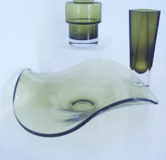 Collection Riihimaki, Nason and Viking Glass, Mid-1950s Vases 2 and Dish