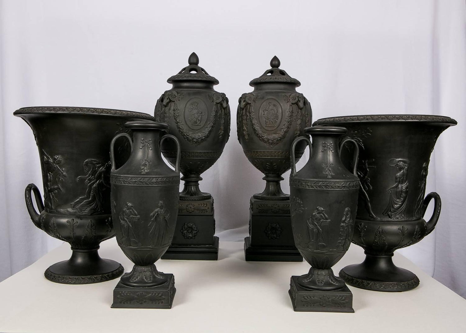 Collection Wedgwood Black Basalt Vases At 1stdibs